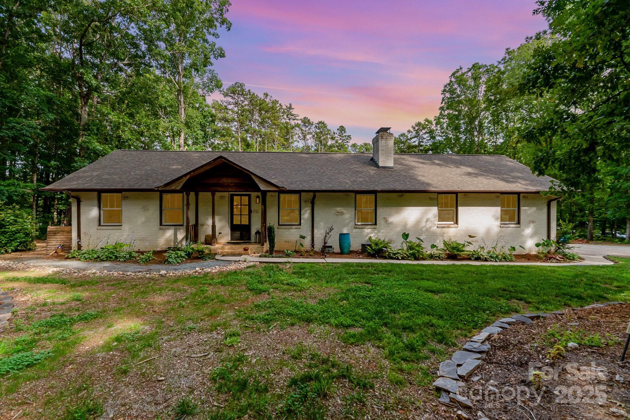 Photo one of 524 Heritage Vw Indian Trail NC 28079 | MLS 4266646