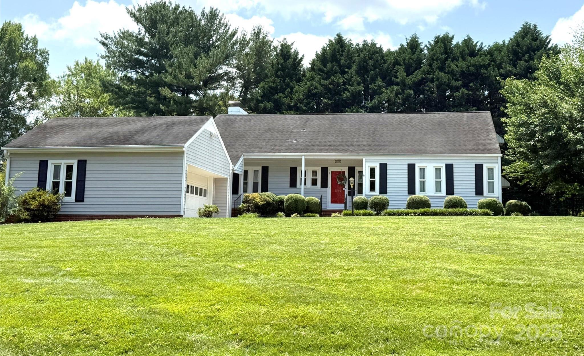 Photo one of 899 Wendover Rd # 29 Statesville NC 28677 | MLS 4268444