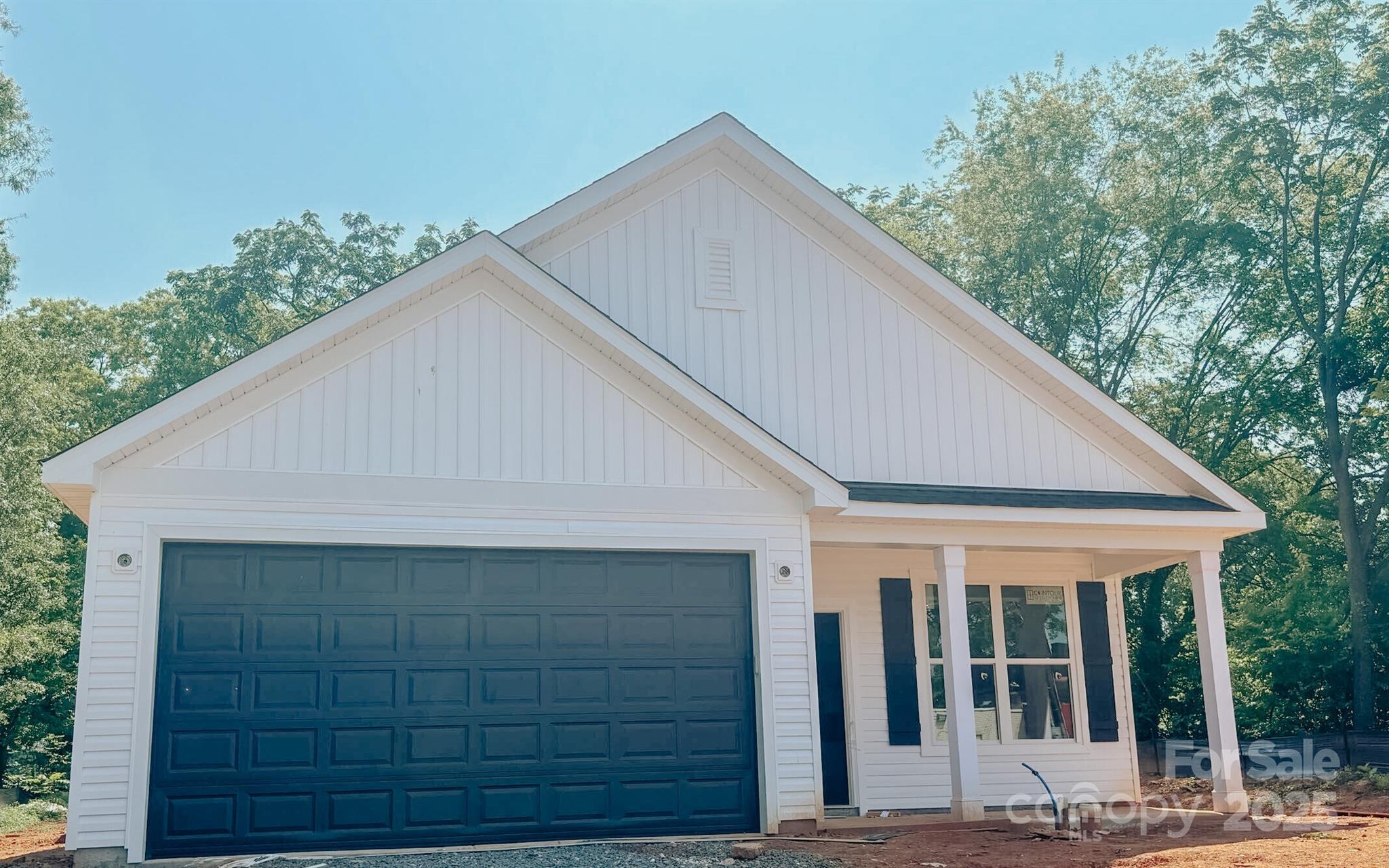Photo one of 118 3Rd Nw Ave Conover NC 28613 | MLS 4269288