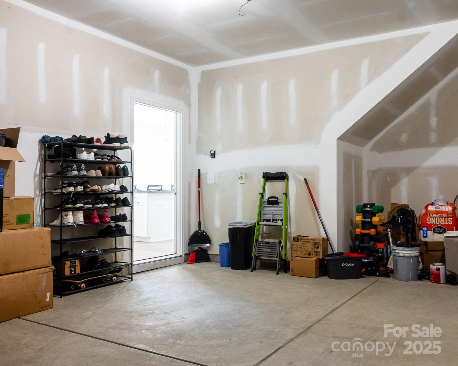 Photo #33
