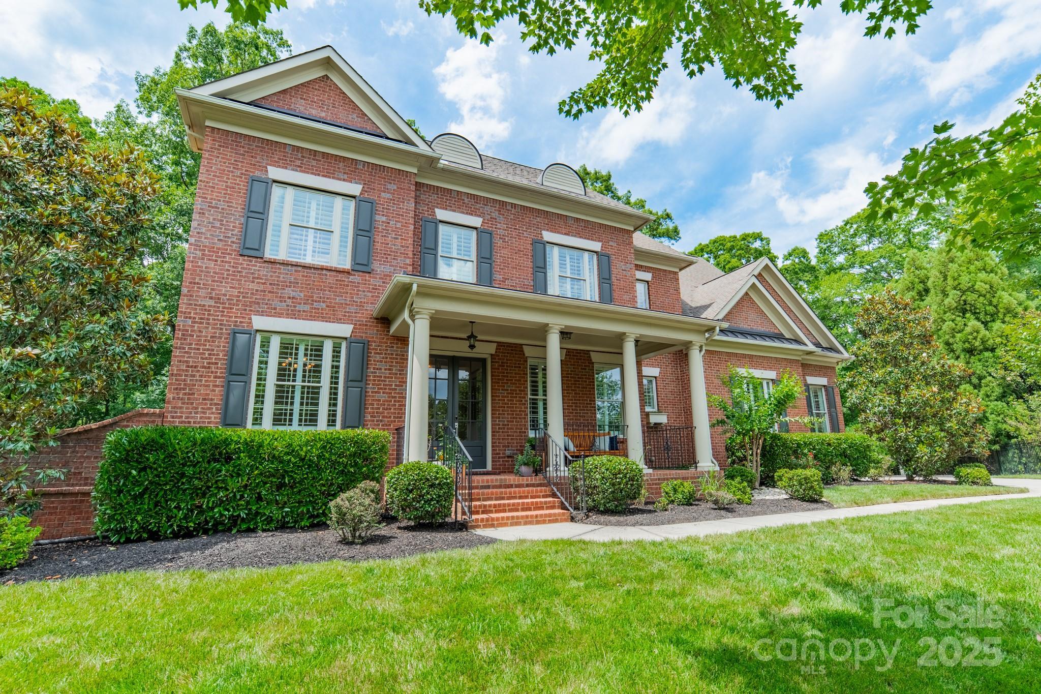 Photo one of 2004 Viscount Dr Matthews NC 28104 | MLS 4269702
