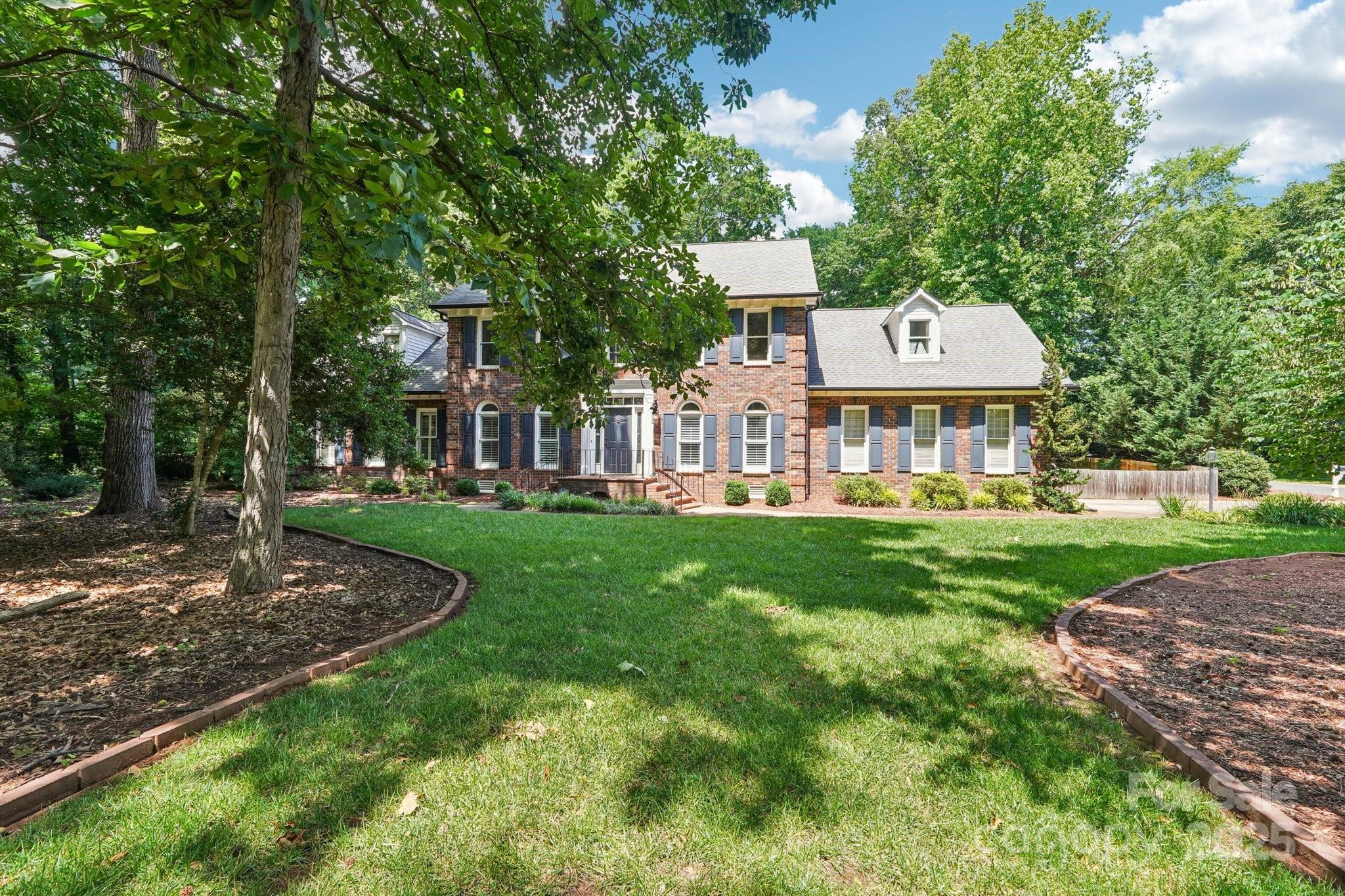 Photo one of 1545 Chadmore Nw Ln Concord NC 28027 | MLS 4270921