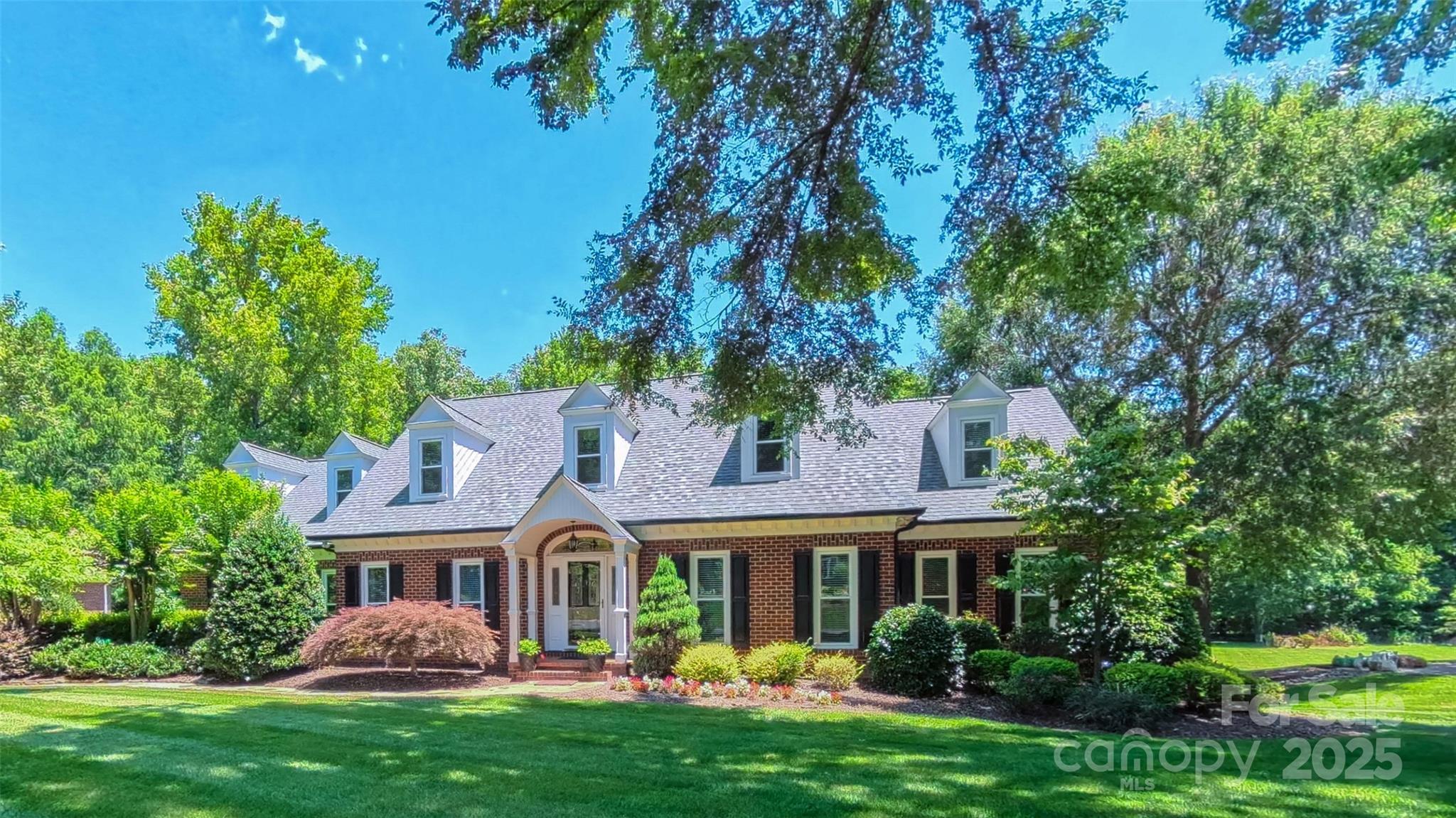 Photo one of 1240 Fawn Ridge Nw Rd Concord NC 28027 | MLS 4271280