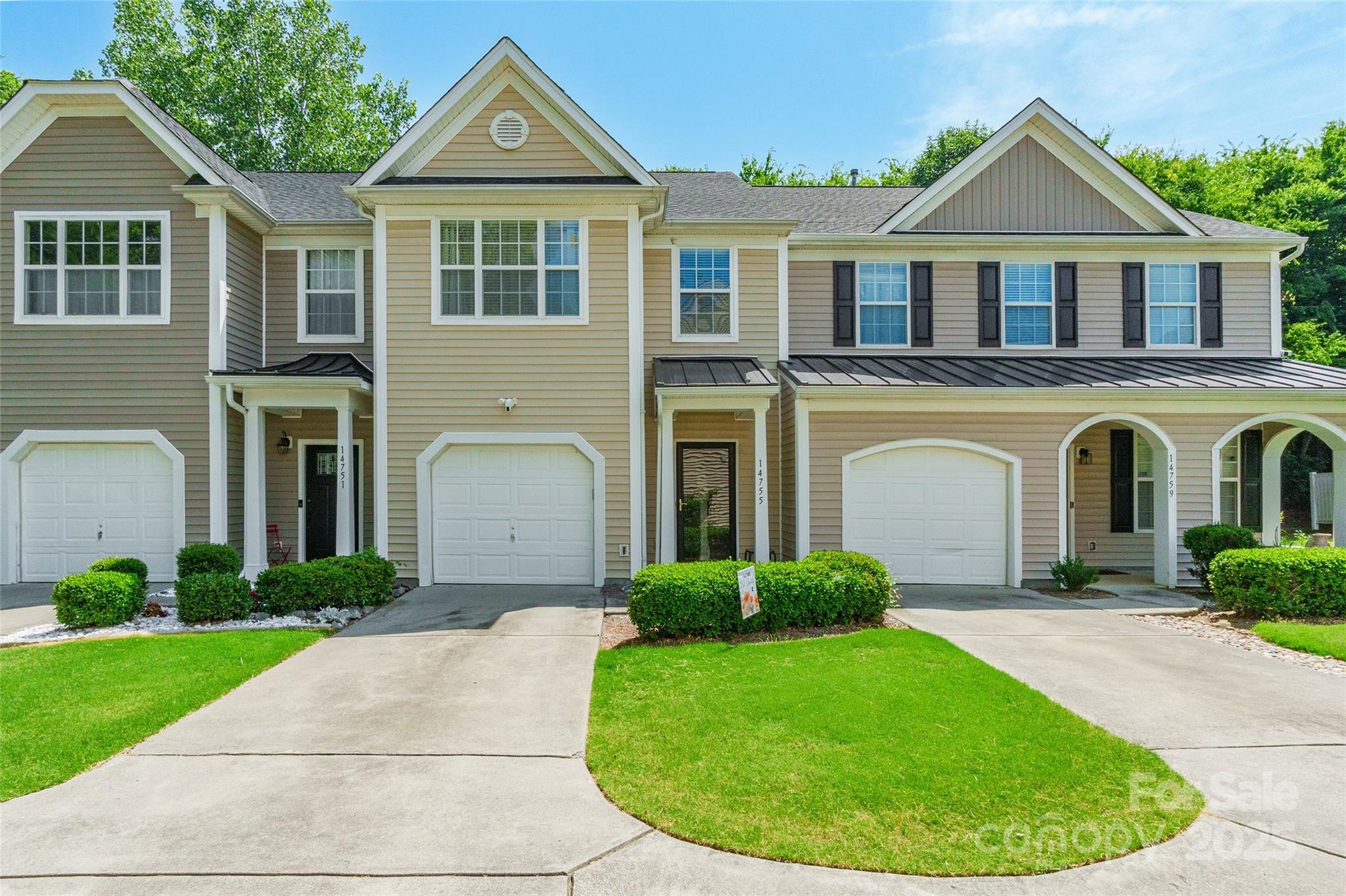 Photo one of 14755 Lions Paw St Charlotte NC 28273 | MLS 4274330