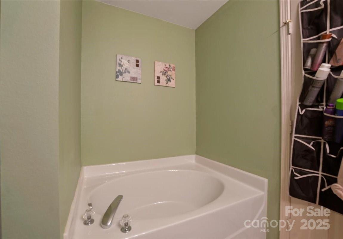 Photo #16