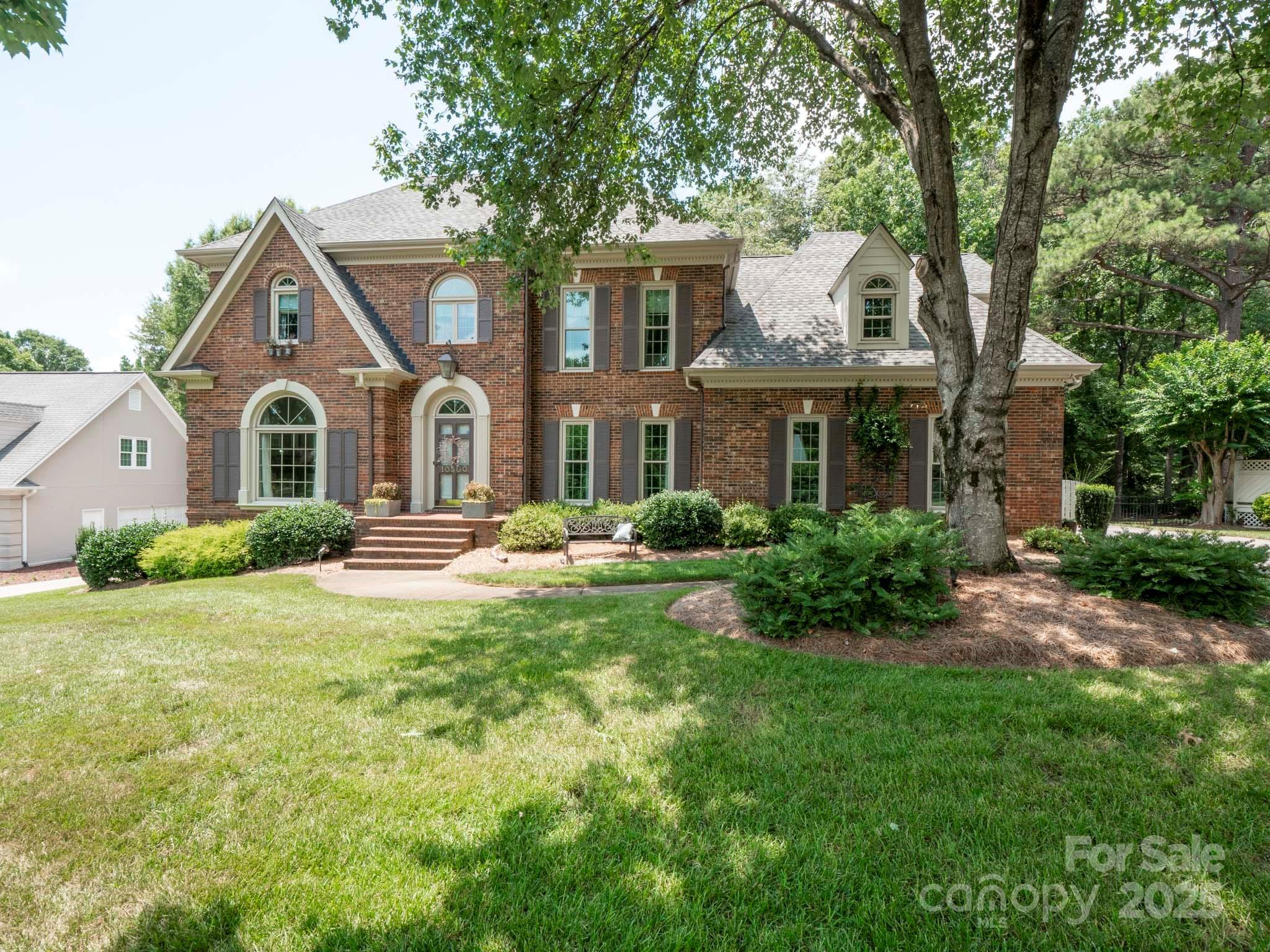 Photo one of 10500 Kilmory Ter Charlotte NC 28210 | MLS 4276105