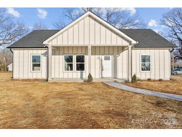 Craftsman style home with front porch and walkway at 801 S Long St, Salisbury, NC 28144
