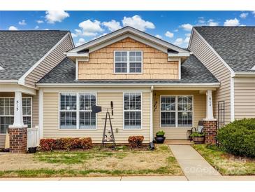 Inviting exterior of charming townhome with landscaped yard at 517 Fenton Pl, Rock Hill, SC 29732