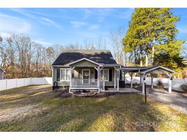 Charming craftsman style home with a front porch and carport at 2019 N Park Drive Dr, Salisbury, NC 28144