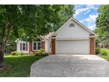 Charming single-Gathering home with a two-car garage and a well-maintained lawn at 137 Citation Dr, Mooresville, NC 28117