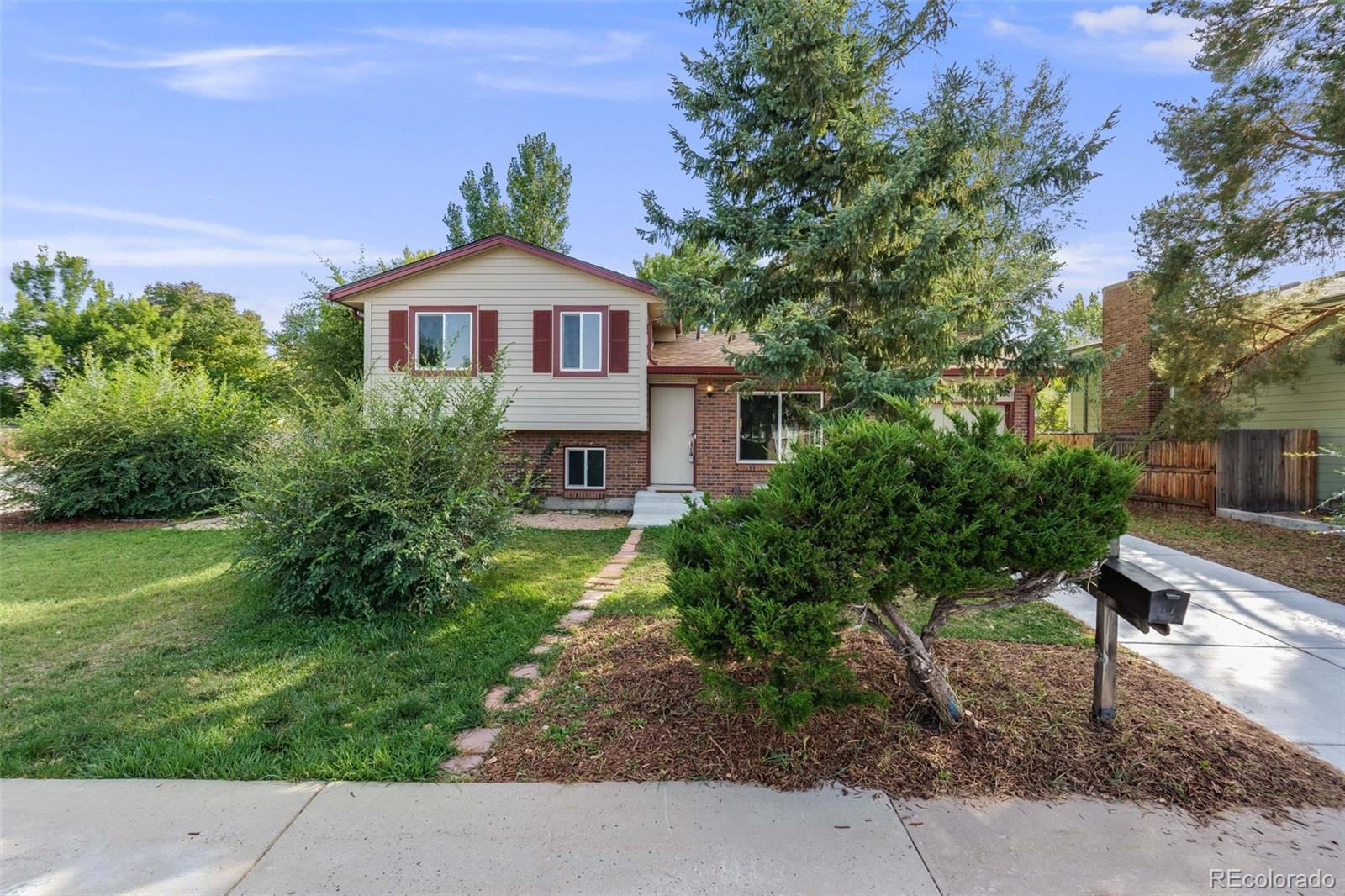 Photo one of 8952 W Stanford Ave Denver CO 80123 | MLS 2416947