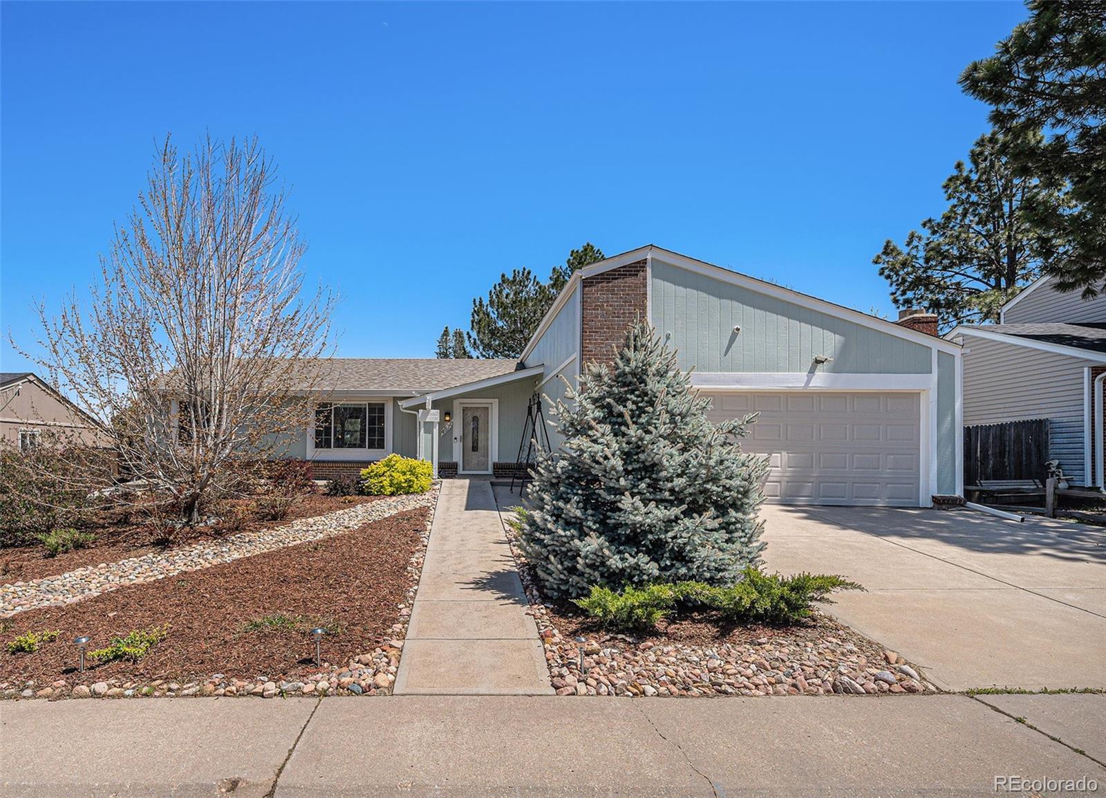 Photo one of 4570 S Kalispell Way Aurora CO 80015 | MLS 2524307