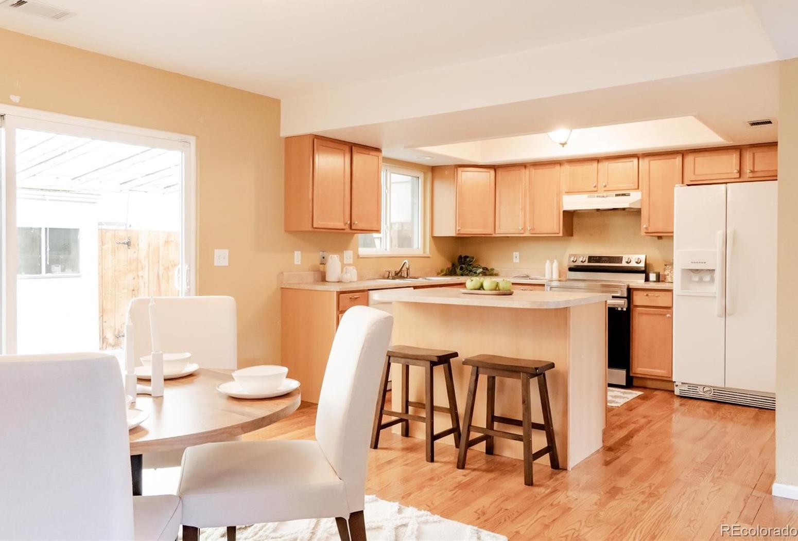 Photo one of 654 S Xenon Ct Lakewood CO 80228 | MLS 2753503