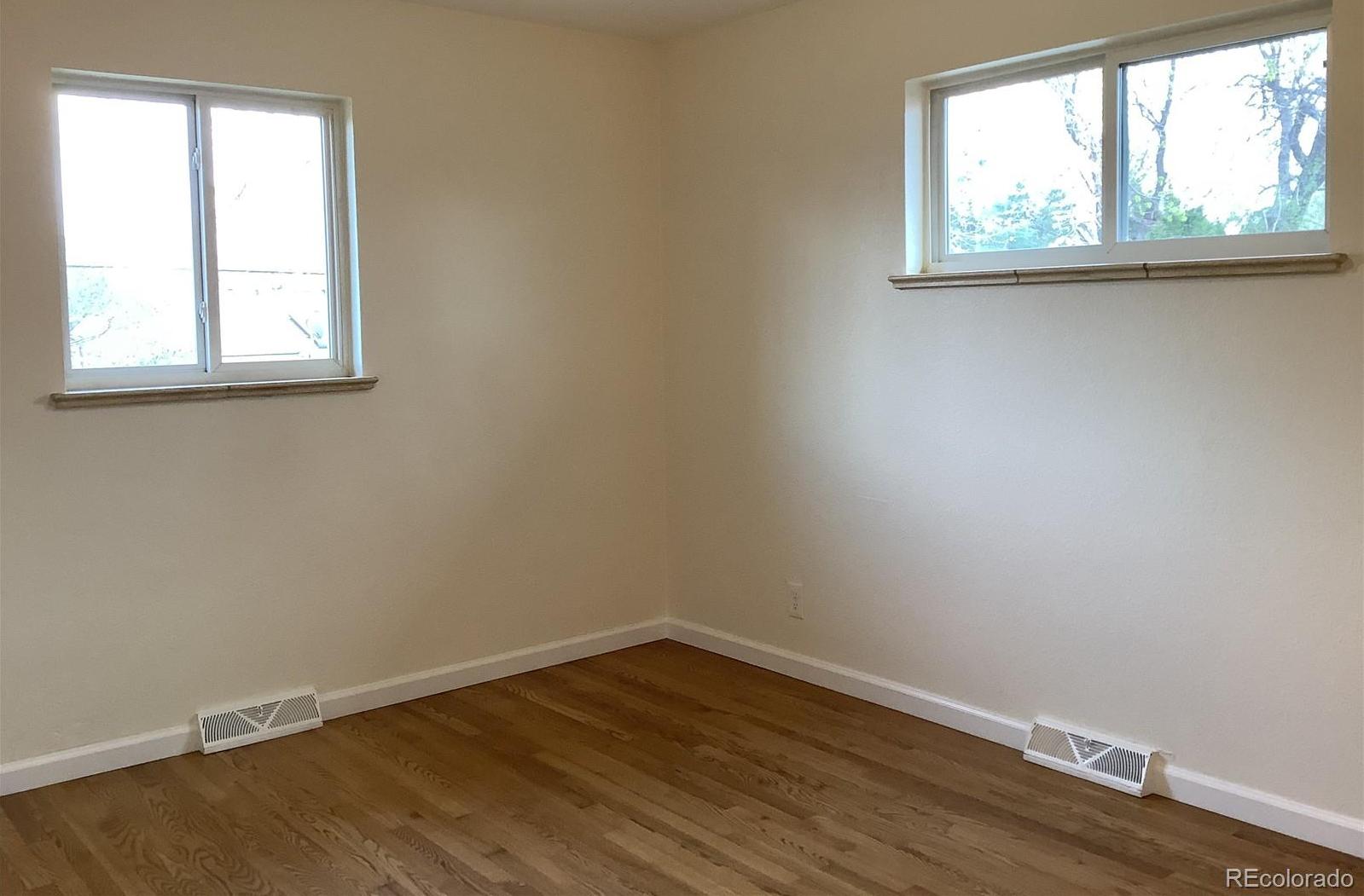 Photo #24