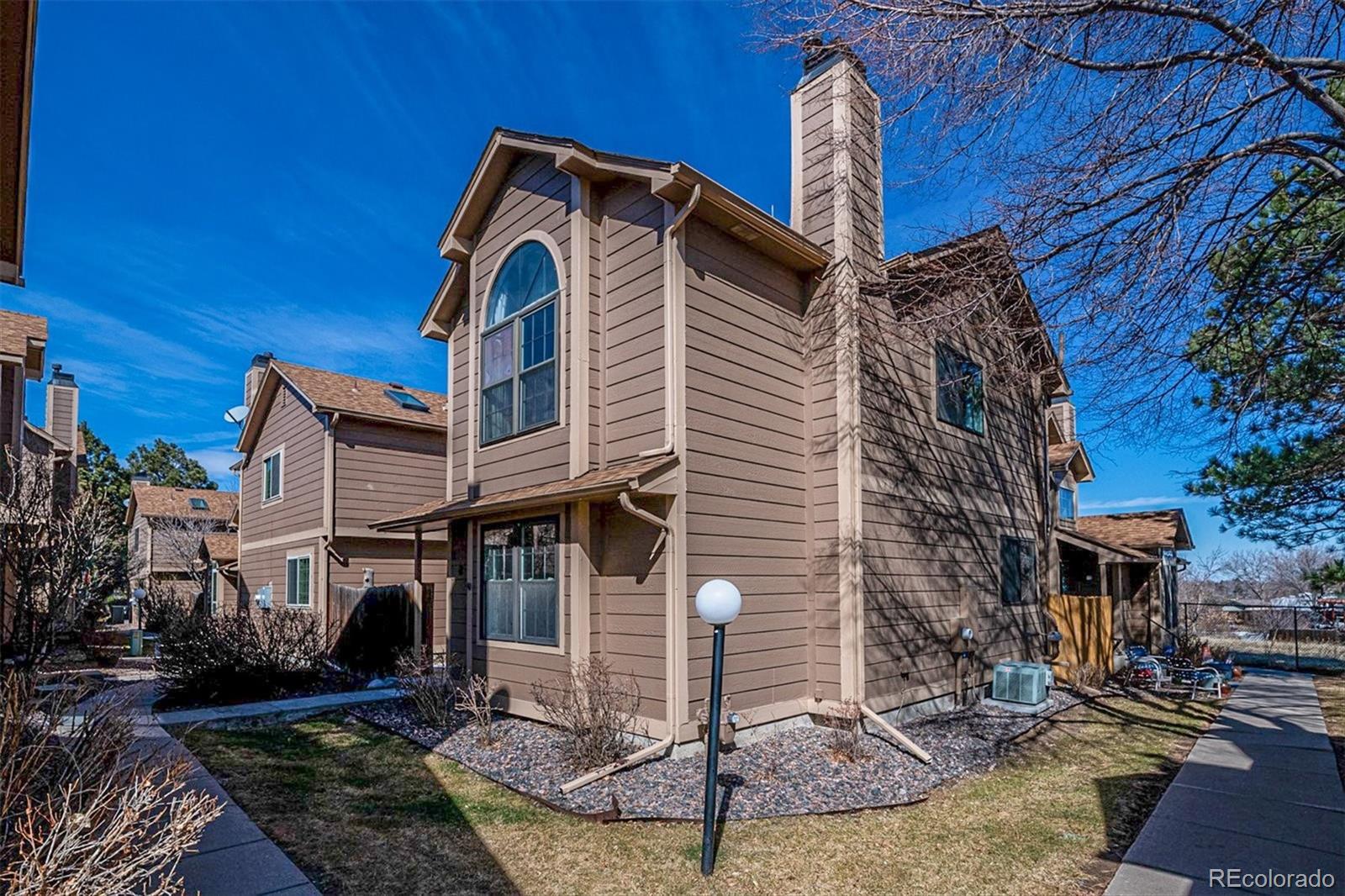 Photo one of 1832 S Quintero Way Aurora CO 80017 | MLS 3827174