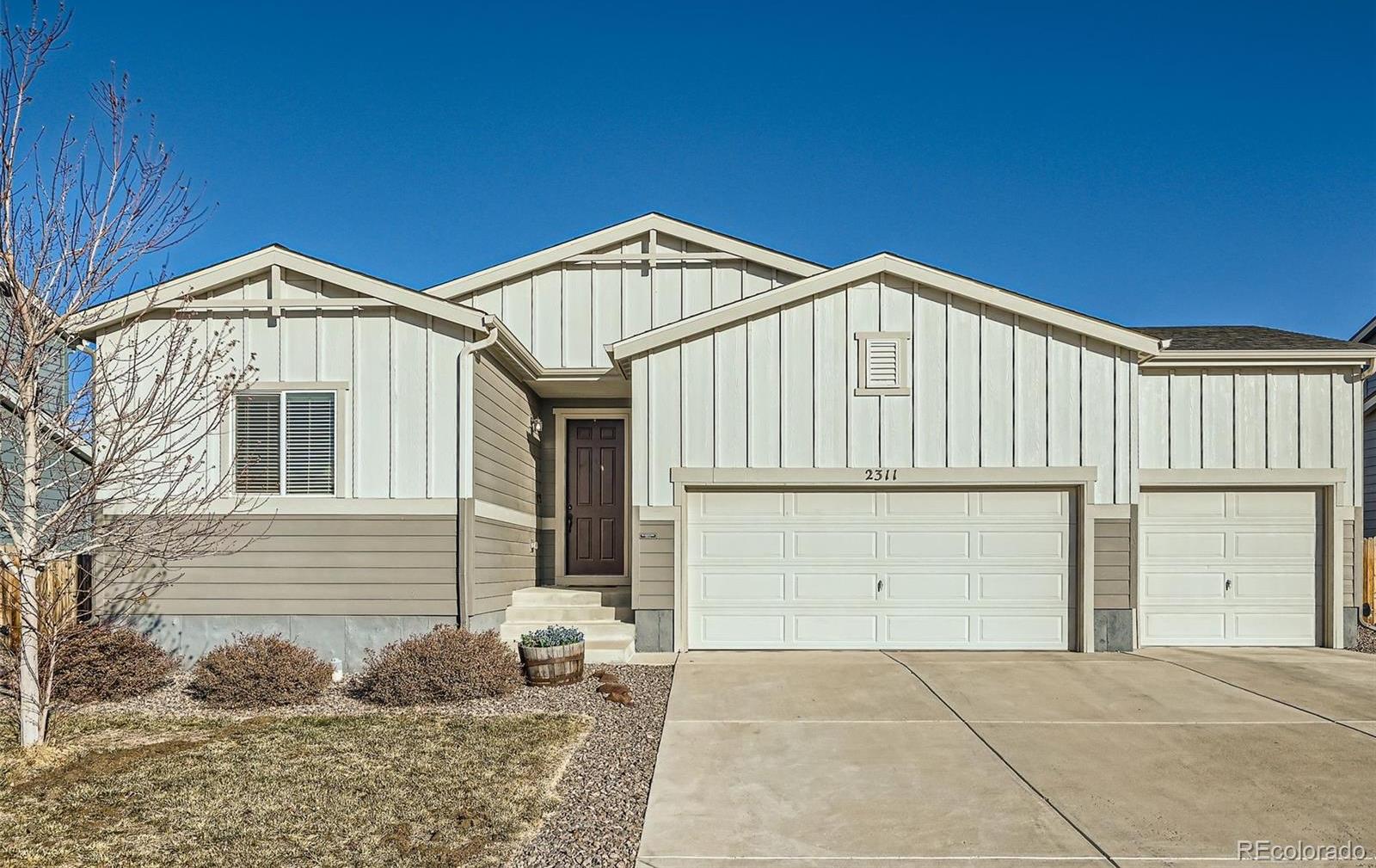 Photo one of 2311 Horse Shoe Cir Fort Lupton CO 80621 | MLS 3892693