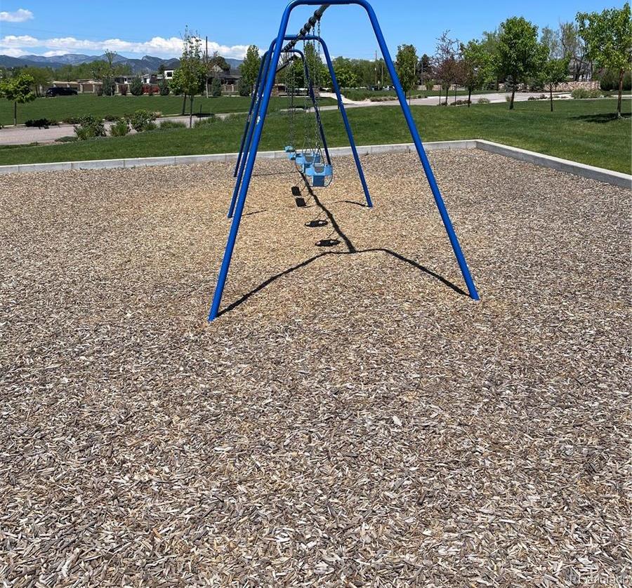 Photo #33