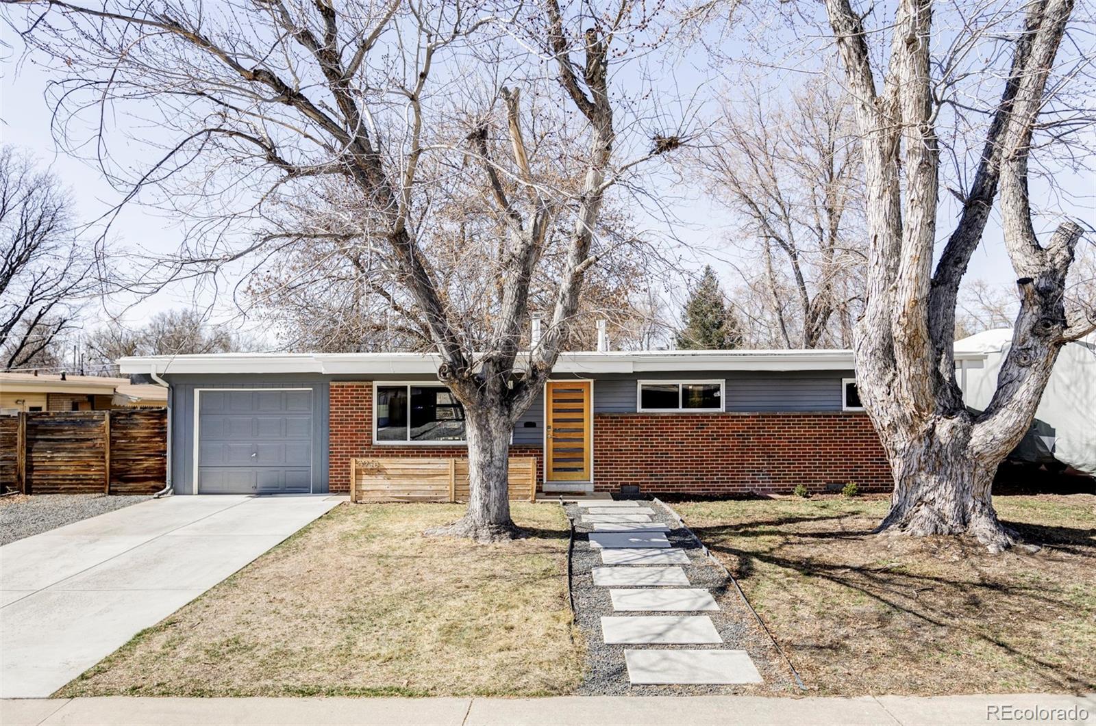 Photo one of 5945 Dudley Ct Arvada CO 80004 | MLS 4370828