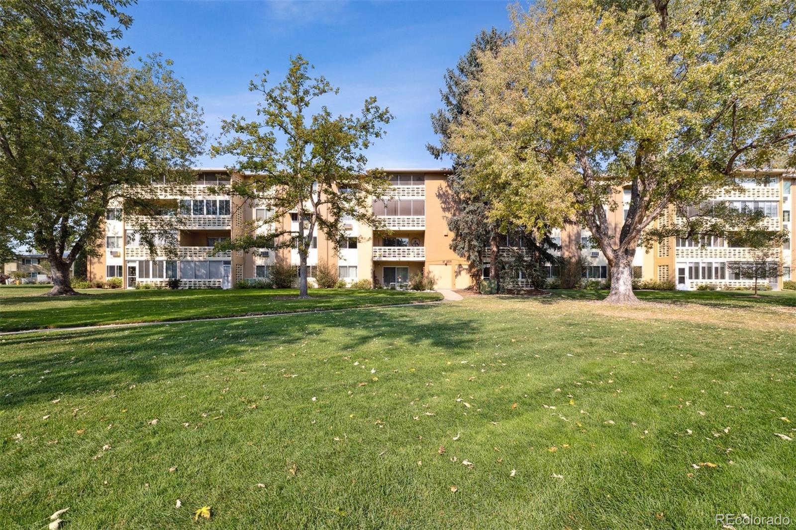 Photo one of 750 S Clinton St # 6B Denver CO 80247 | MLS 5469110