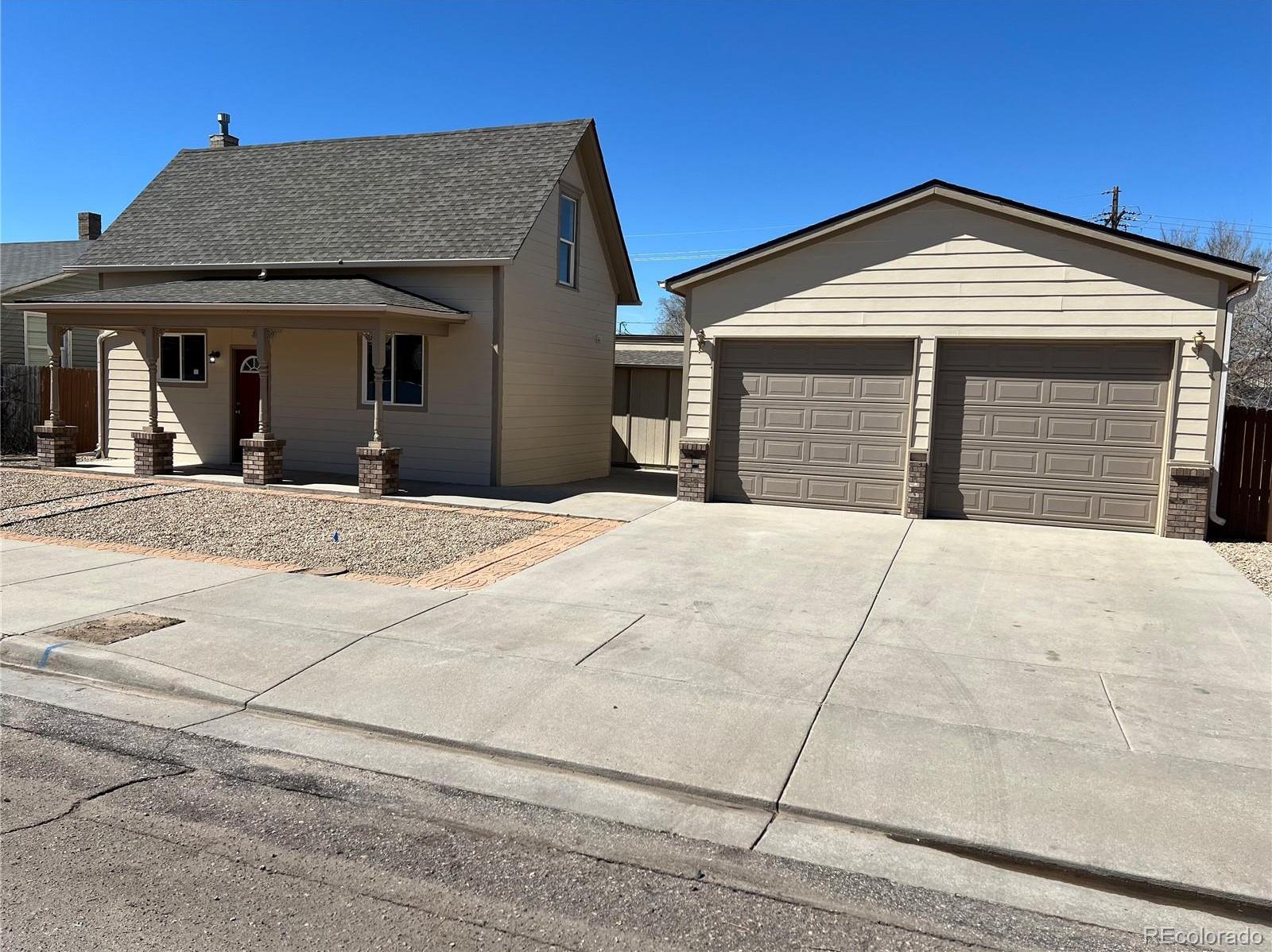 Photo one of 805 Park Ave Fort Lupton CO 80621 | MLS 6086043