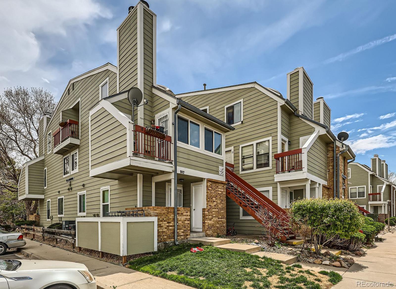 Photo one of 962 S Dearborn Way # 19 Aurora CO 80012 | MLS 6420078