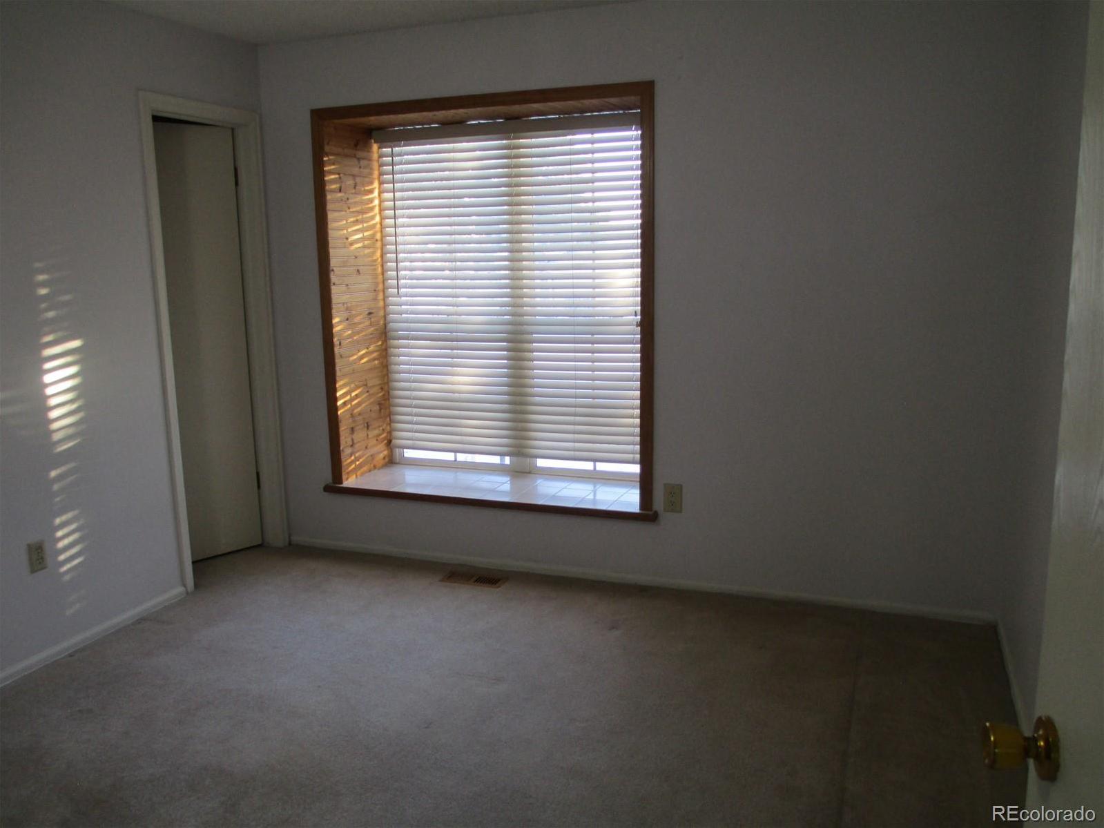 Photo #6