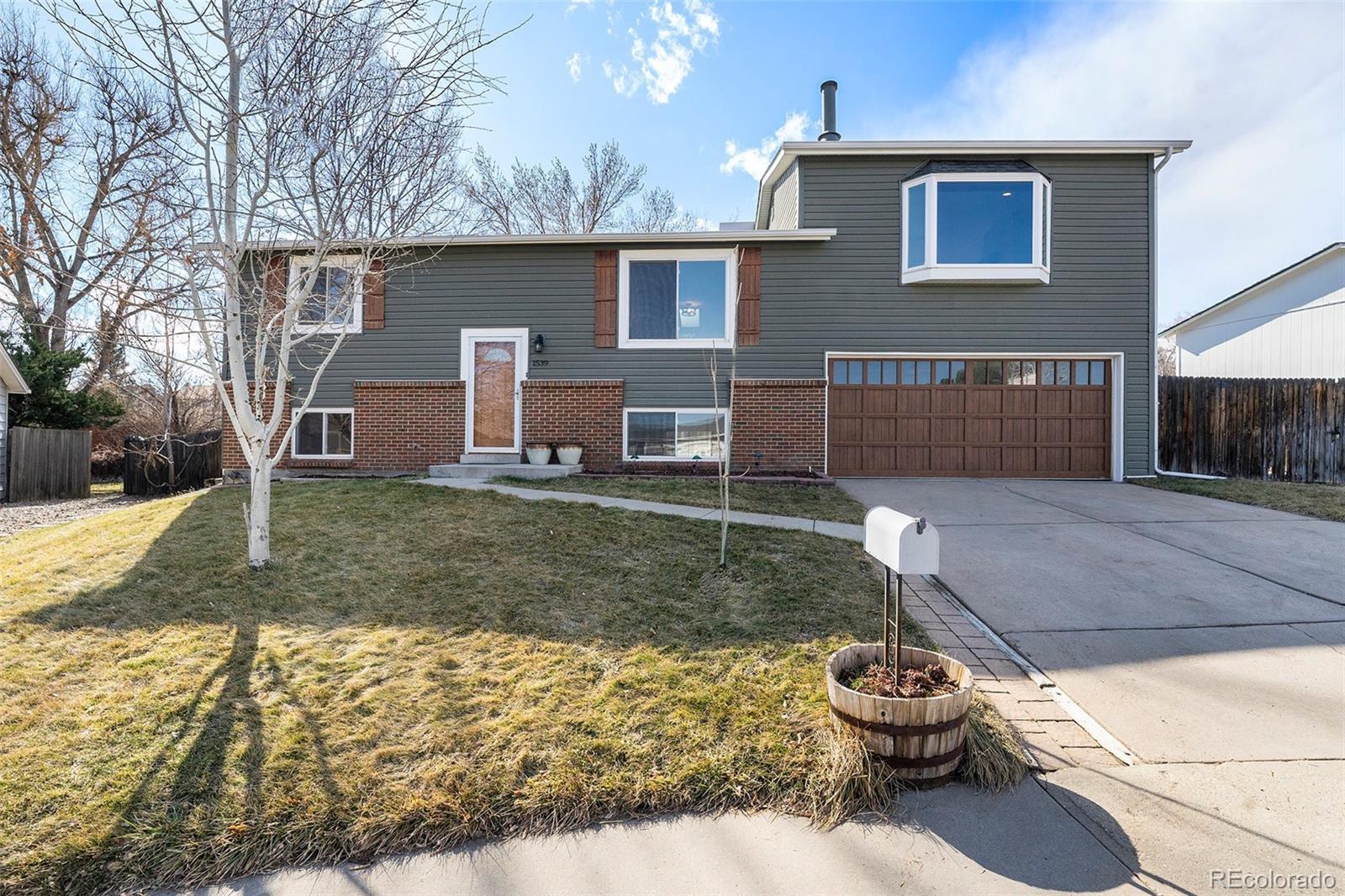 Photo one of 1539 S Quail St Denver CO 80232 | MLS 6501950