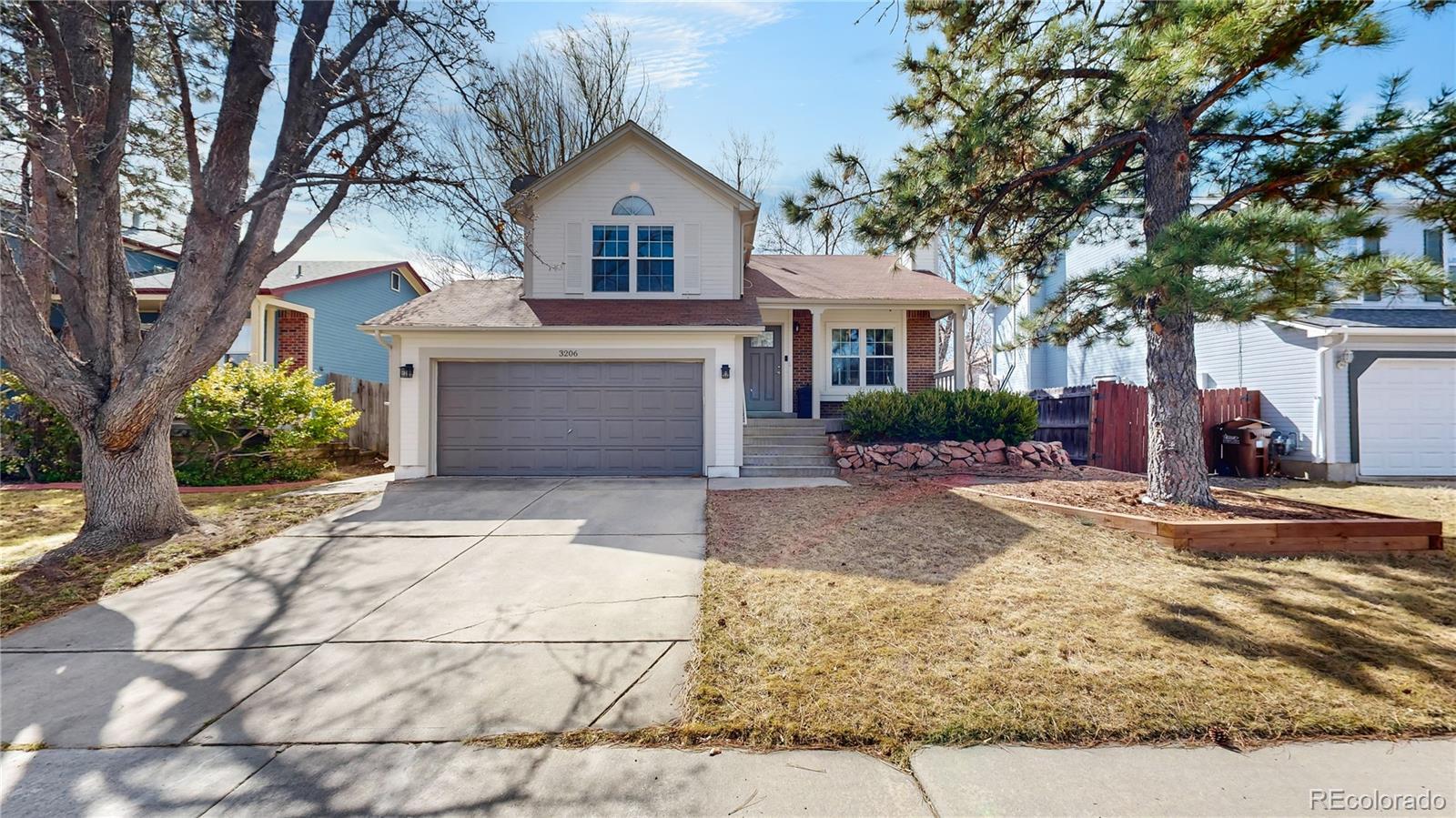 Photo one of 3206 Columbine Ct Broomfield CO 80020 | MLS 6587459