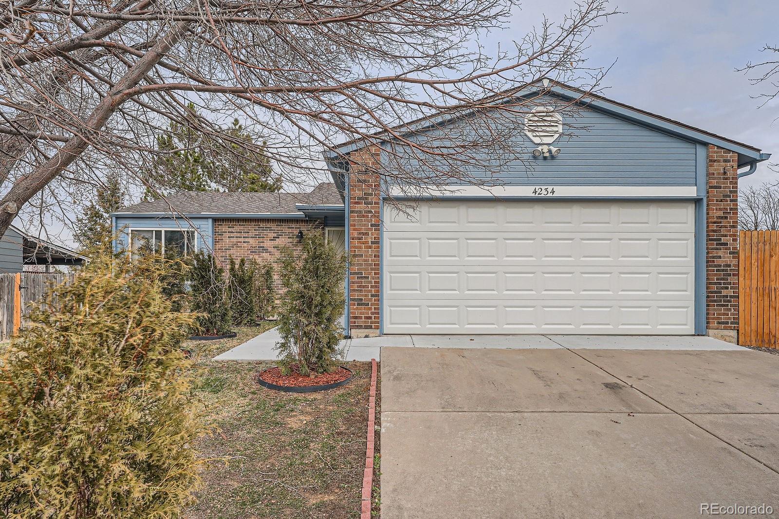 Photo one of 4234 S Bahama St Aurora CO 80013 | MLS 6723979