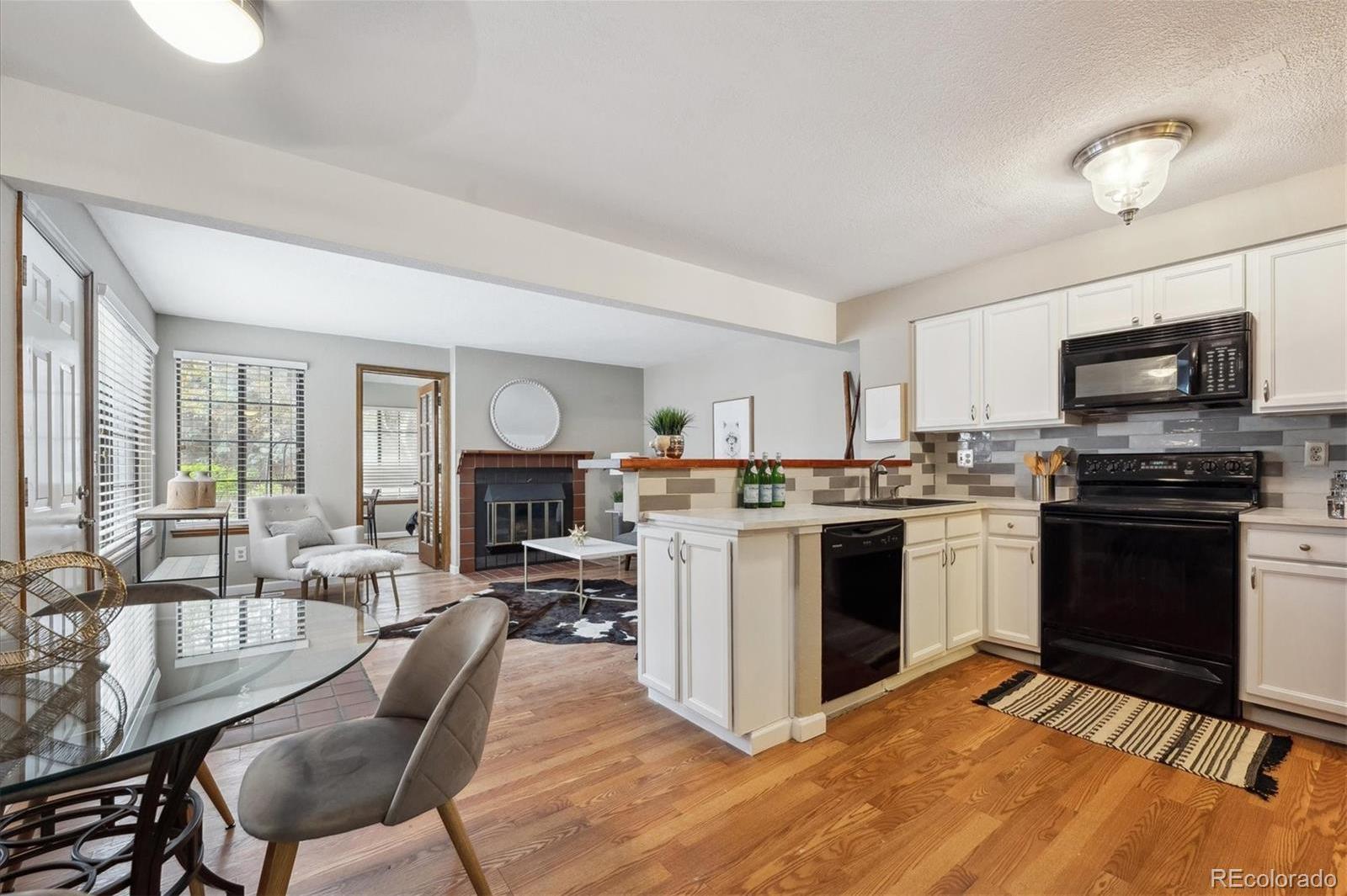 Photo one of 840 S Vance St # A Lakewood CO 80226 | MLS 6727808