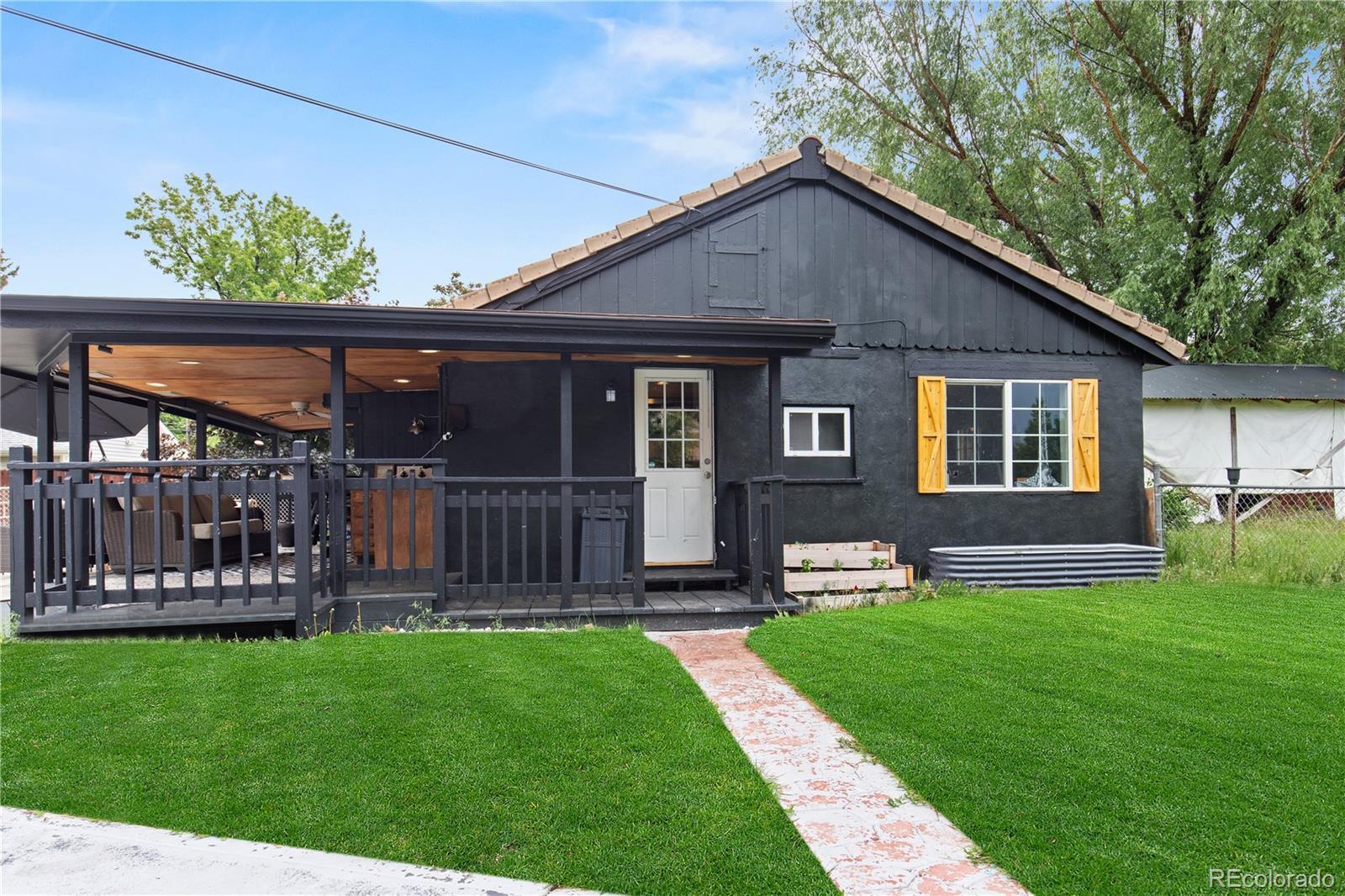Photo one of 110 S Hoyt St Lakewood CO 80226 | MLS 7324602
