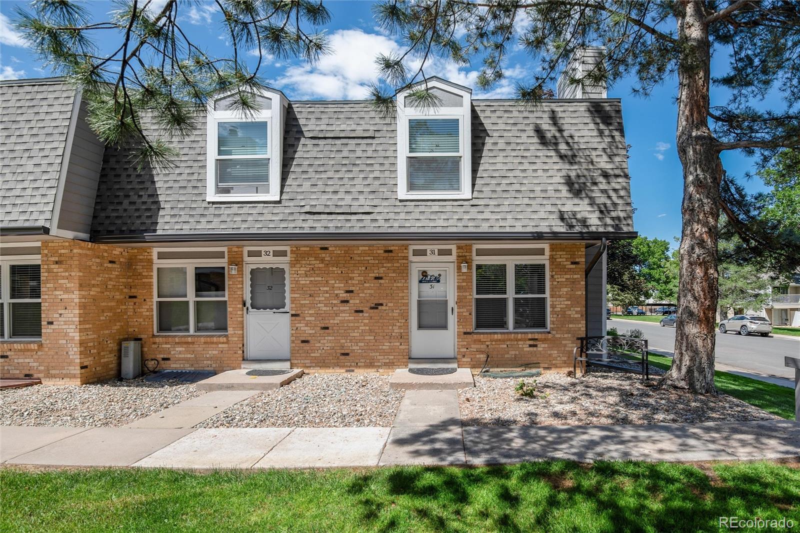 Photo one of 1537 S Owens St # 31 Denver CO 80232 | MLS 7365762