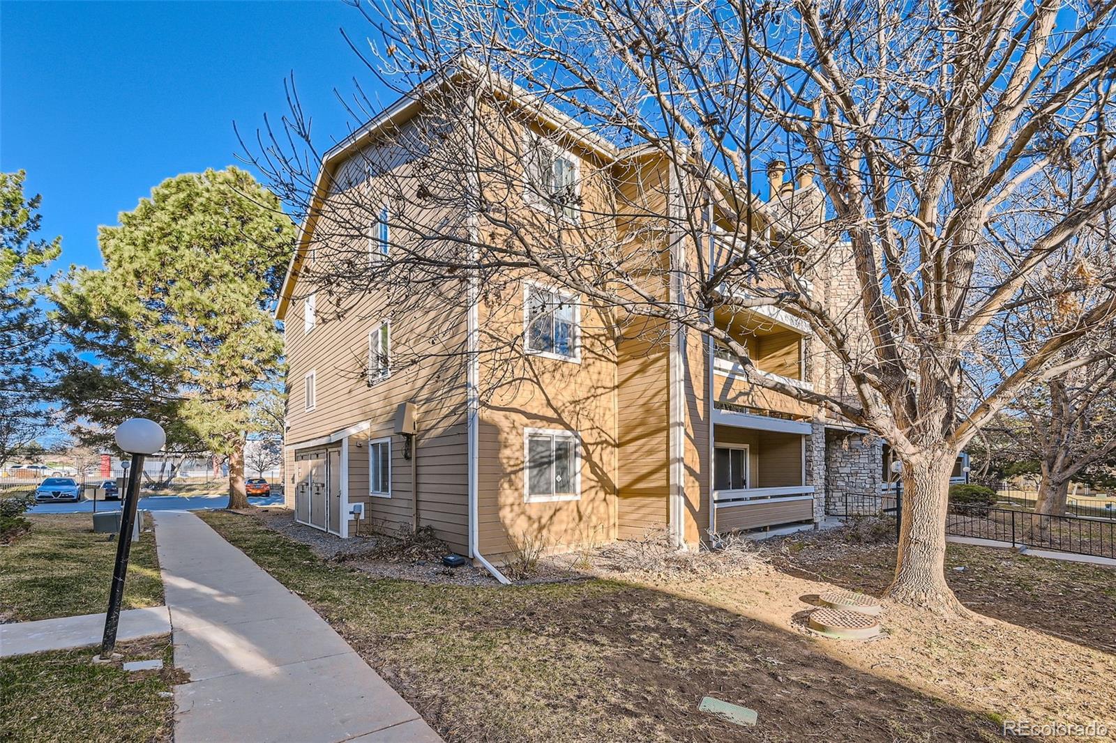 Photo one of 1074 S Dearborn St # 108 Aurora CO 80012 | MLS 7451916