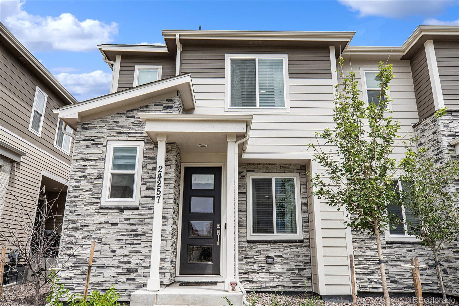 Photo one of 24257 E 41St Ave Aurora CO 80019 | MLS 7614315