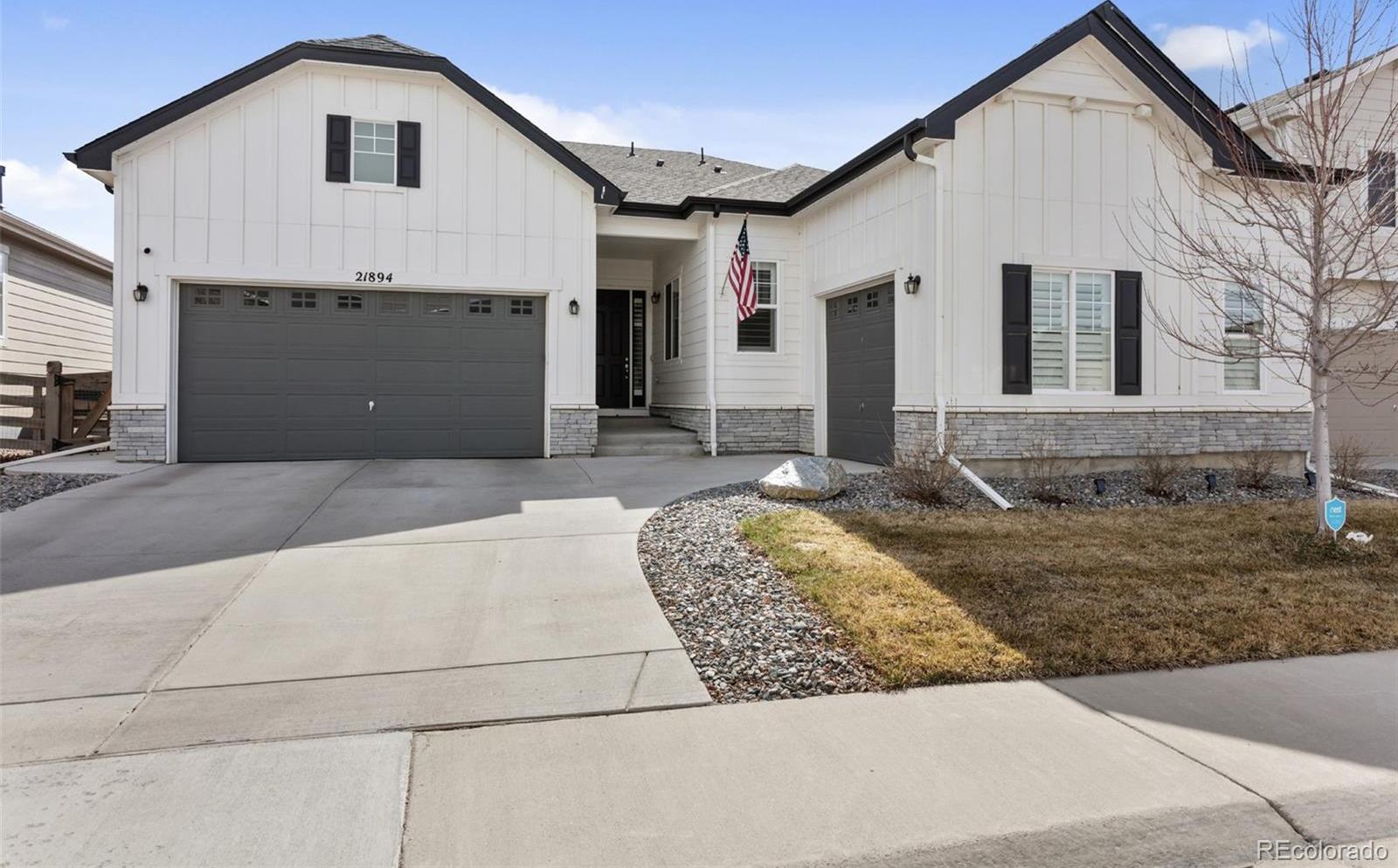 Photo one of 21894 E Tufts Cir Aurora CO 80015 | MLS 7814867