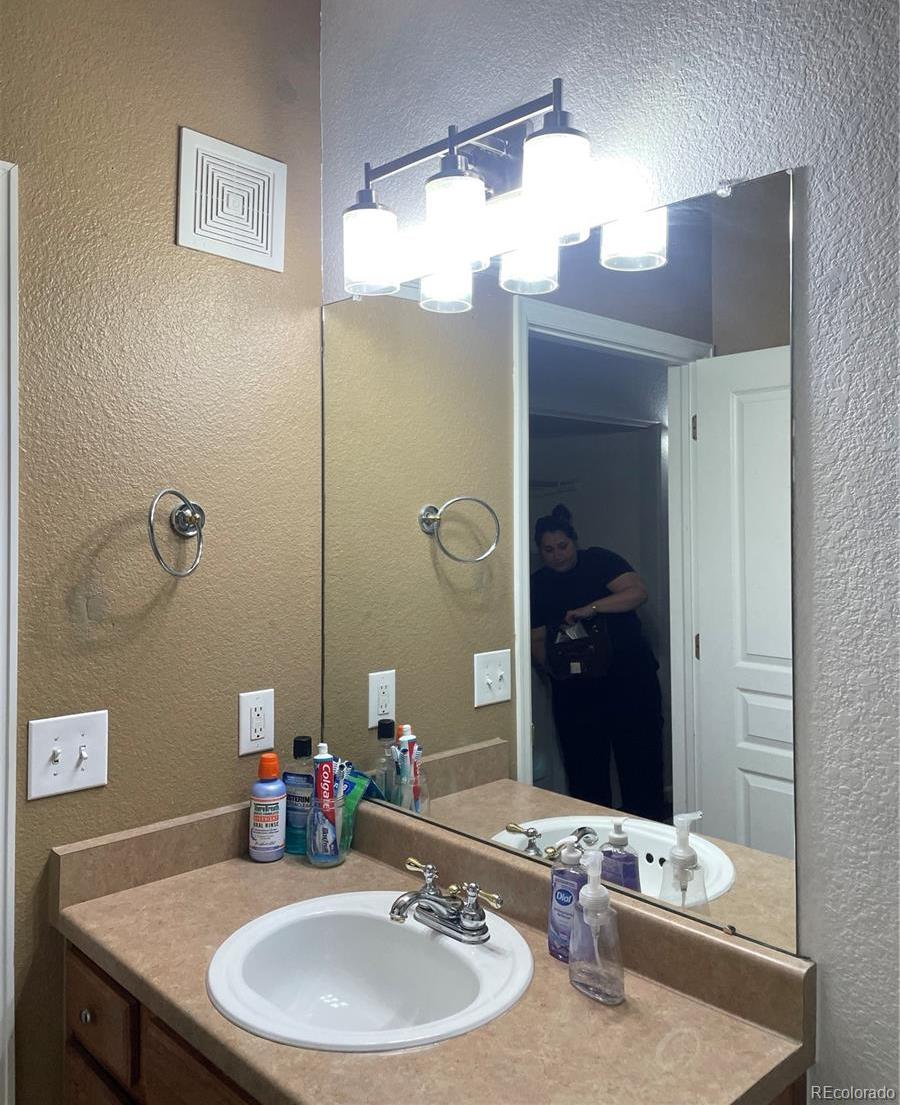 Photo #12