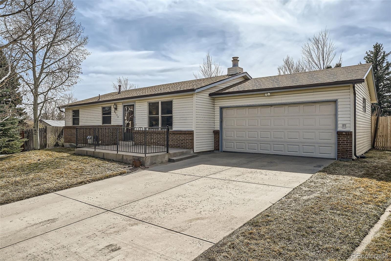 Photo one of 9256 W Euclid Ave Littleton CO 80123 | MLS 8356678