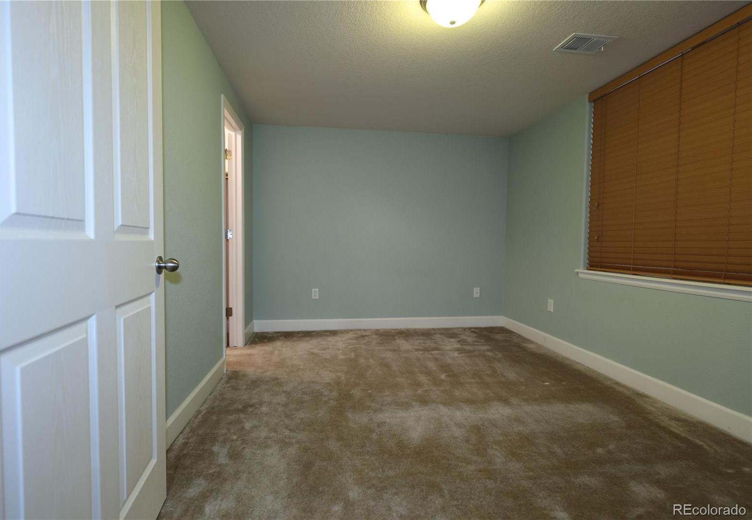 Photo #33