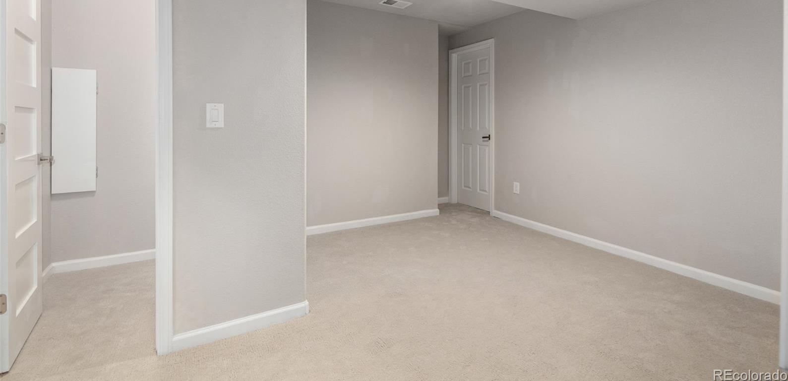 Photo #33