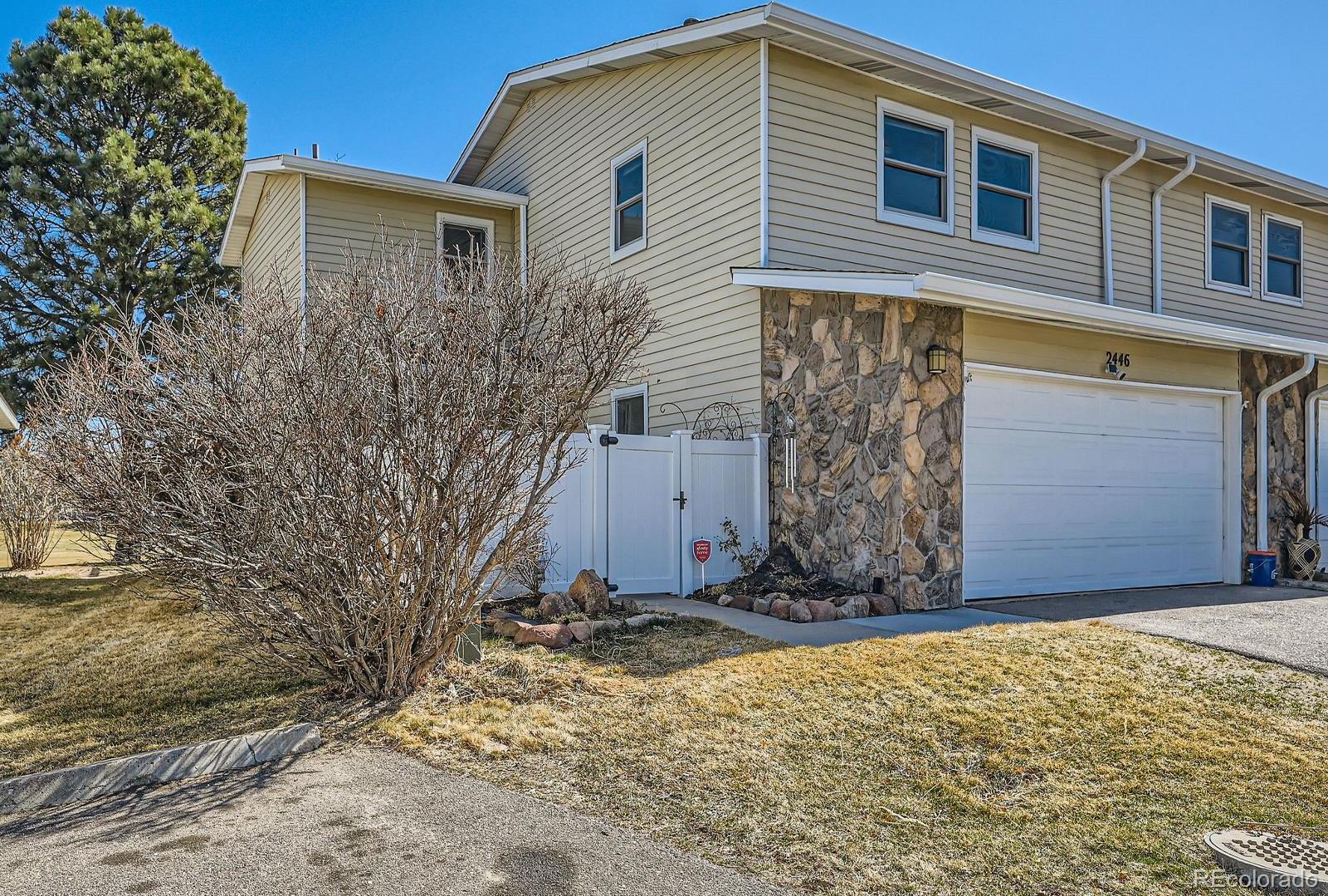 Photo one of 2446 S Vaughn Way # A Aurora CO 80014 | MLS 8760590