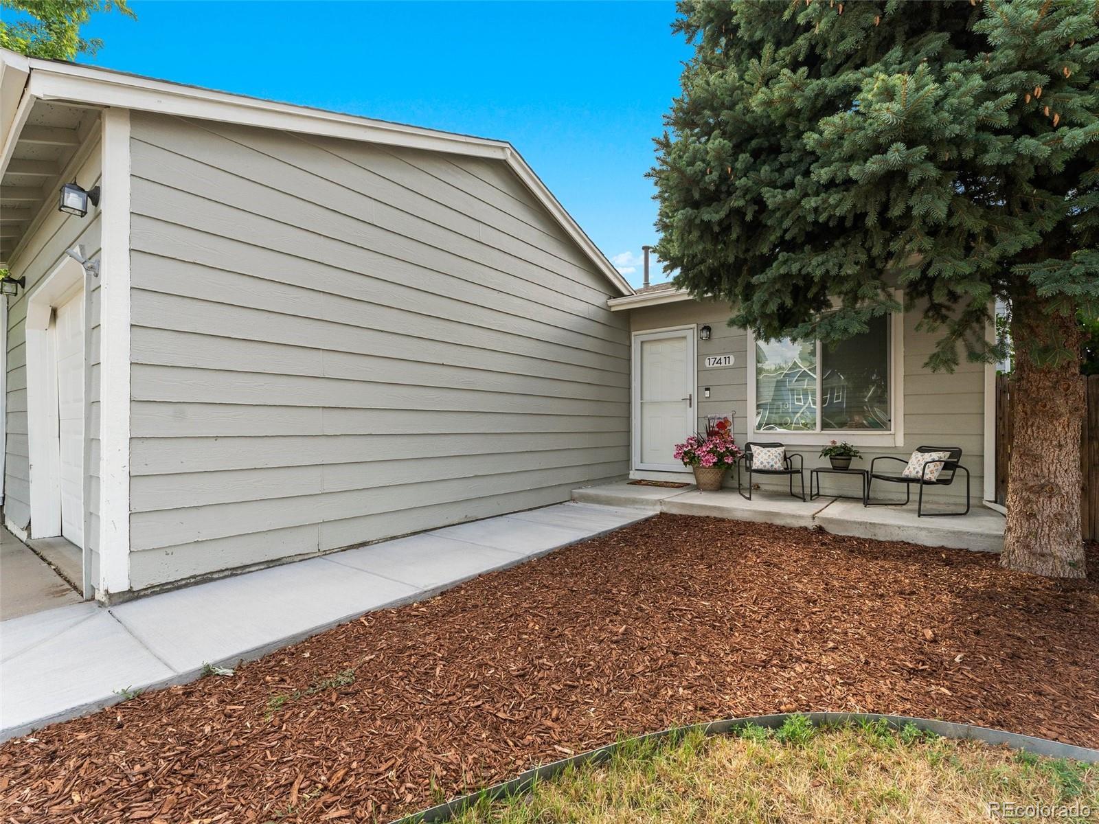 Photo one of 17411 E Layton Dr Aurora CO 80015 | MLS 9116538