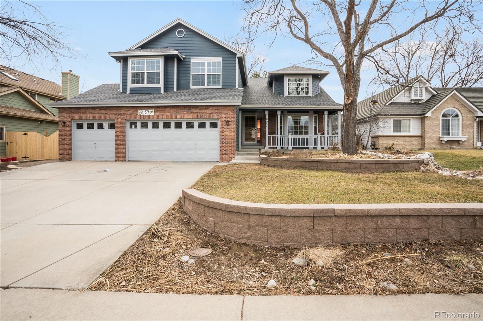 Photo one of 6054 W Adriatic Pl Lakewood CO 80227 | MLS 9458280