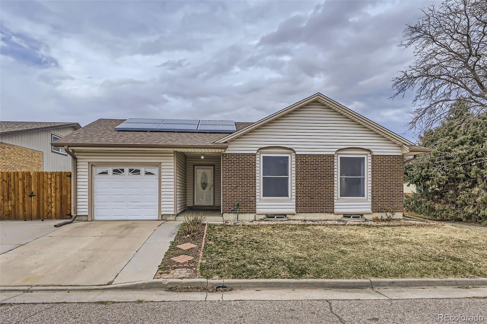 Photo one of 427 Hickory St Broomfield CO 80020 | MLS 9734588