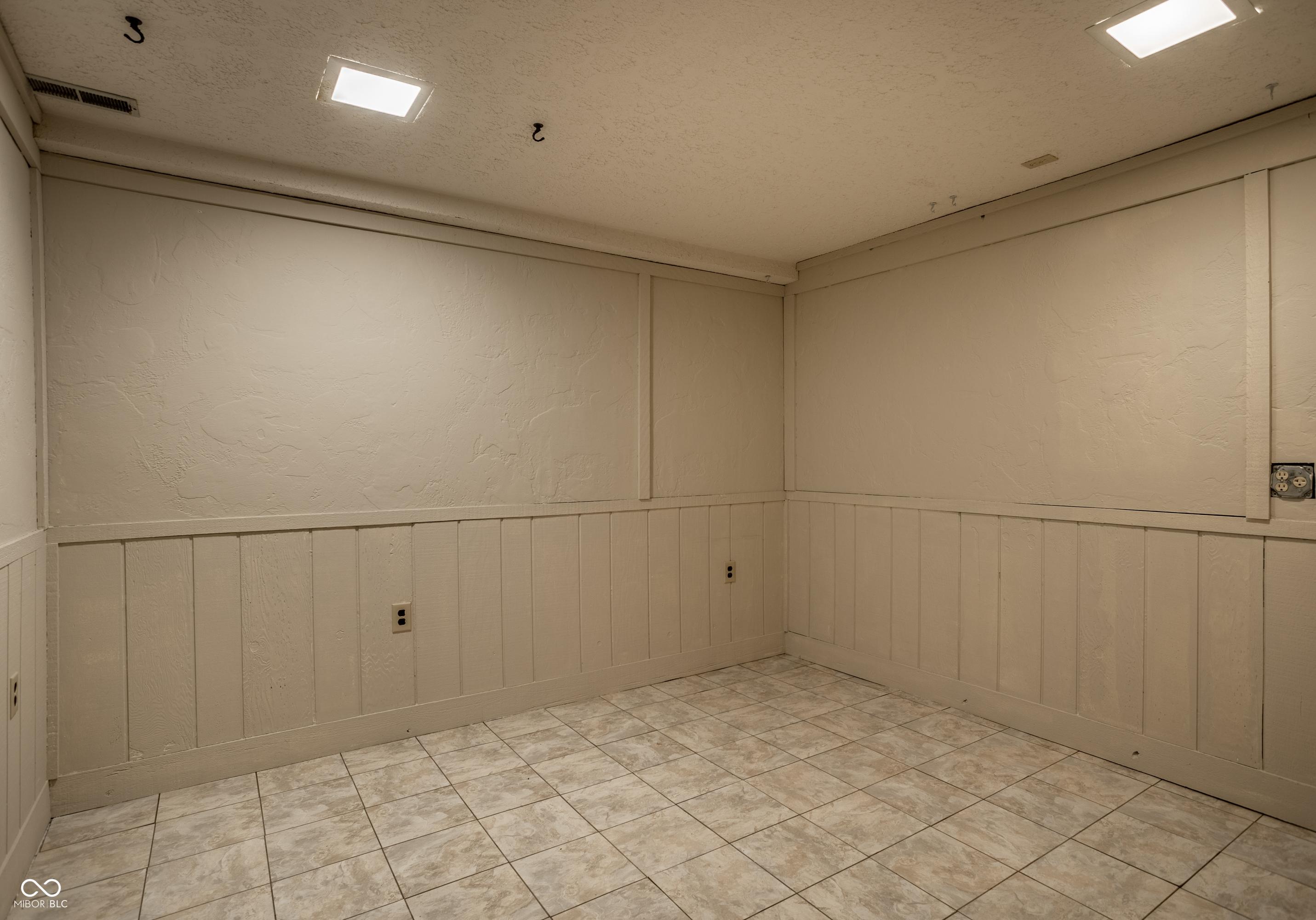 Photo #48