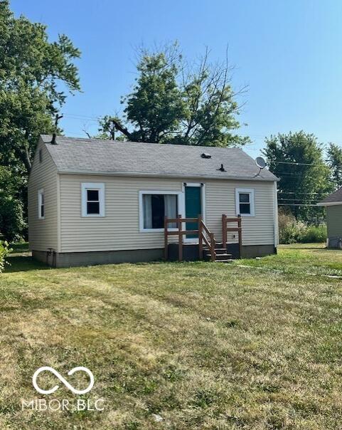 Photo one of 304 Andover Rd Anderson IN 46013 | MLS 21999144