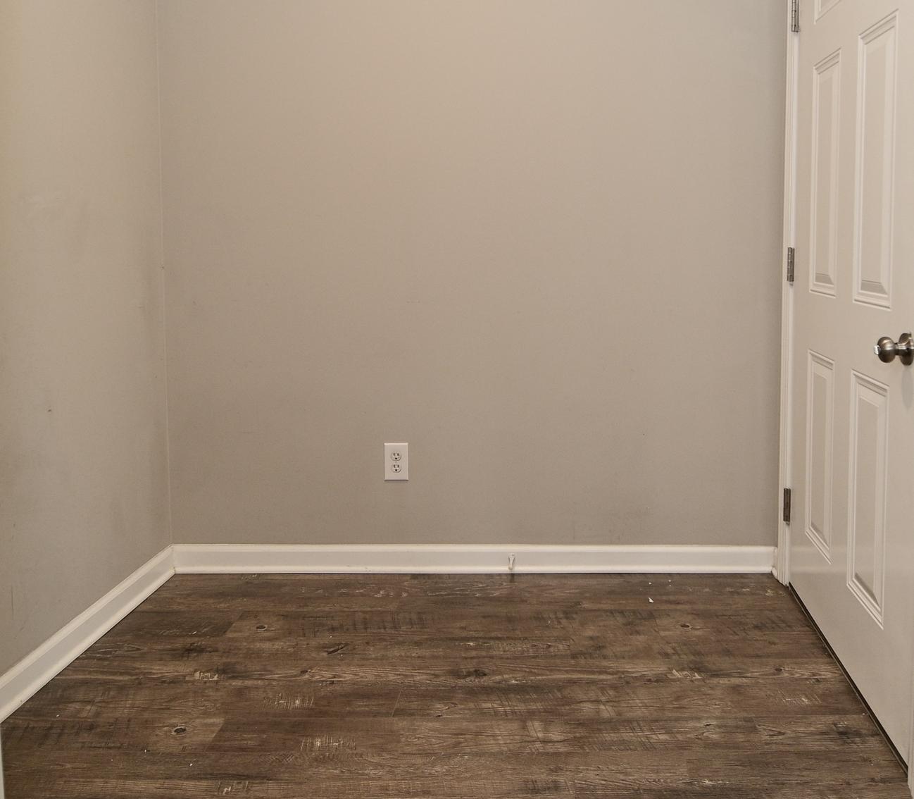 Photo #33