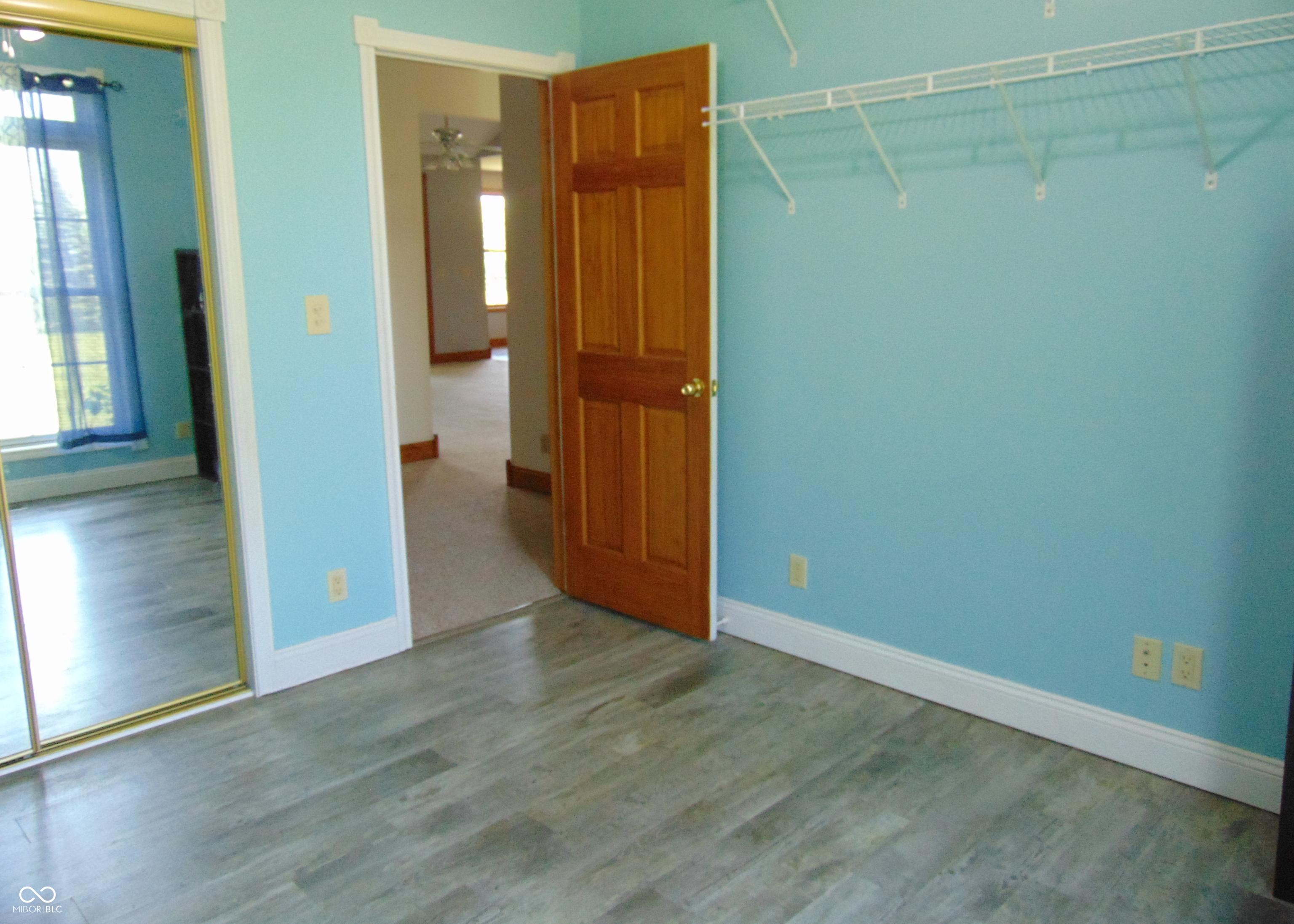 Photo #32