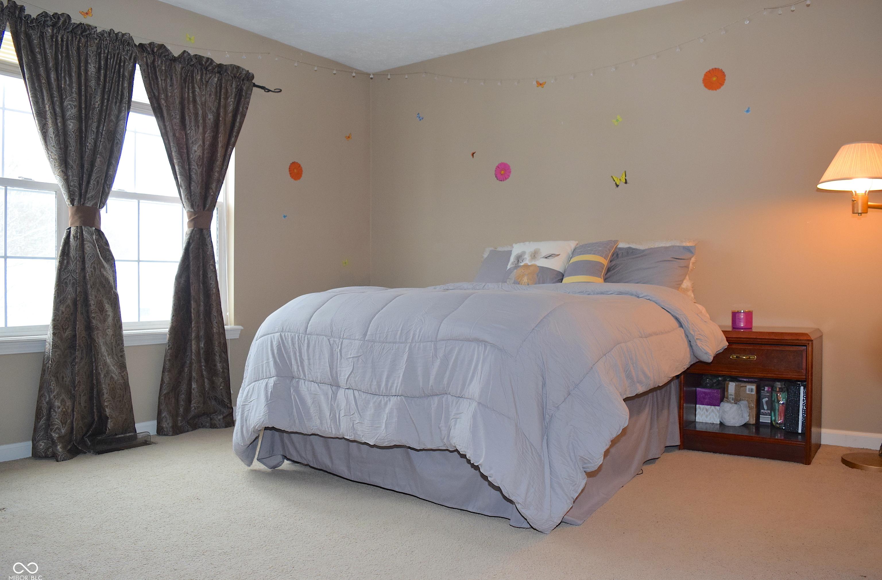 Photo #33