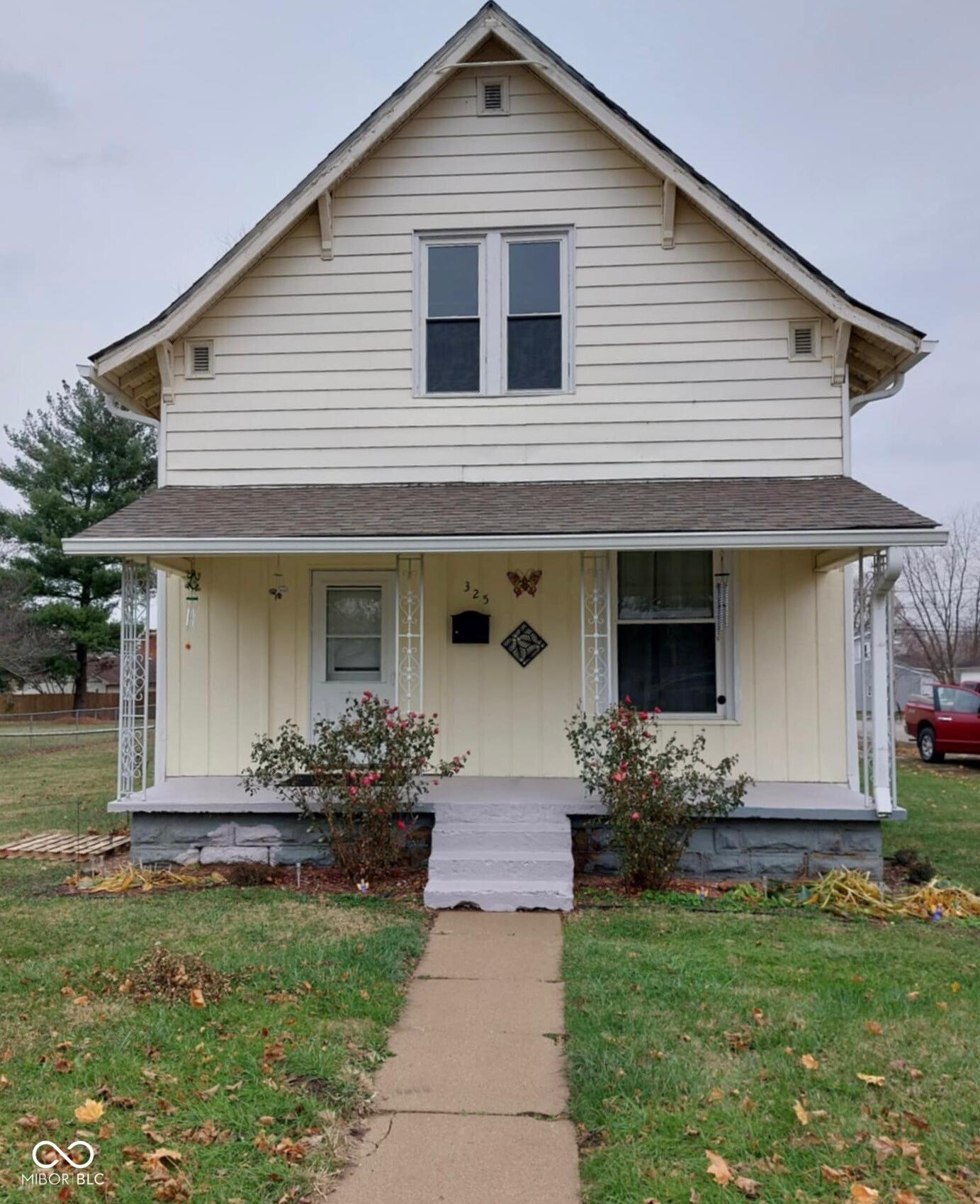 Photo one of 325 S Market St Thorntown IN 46071 | MLS 22017644