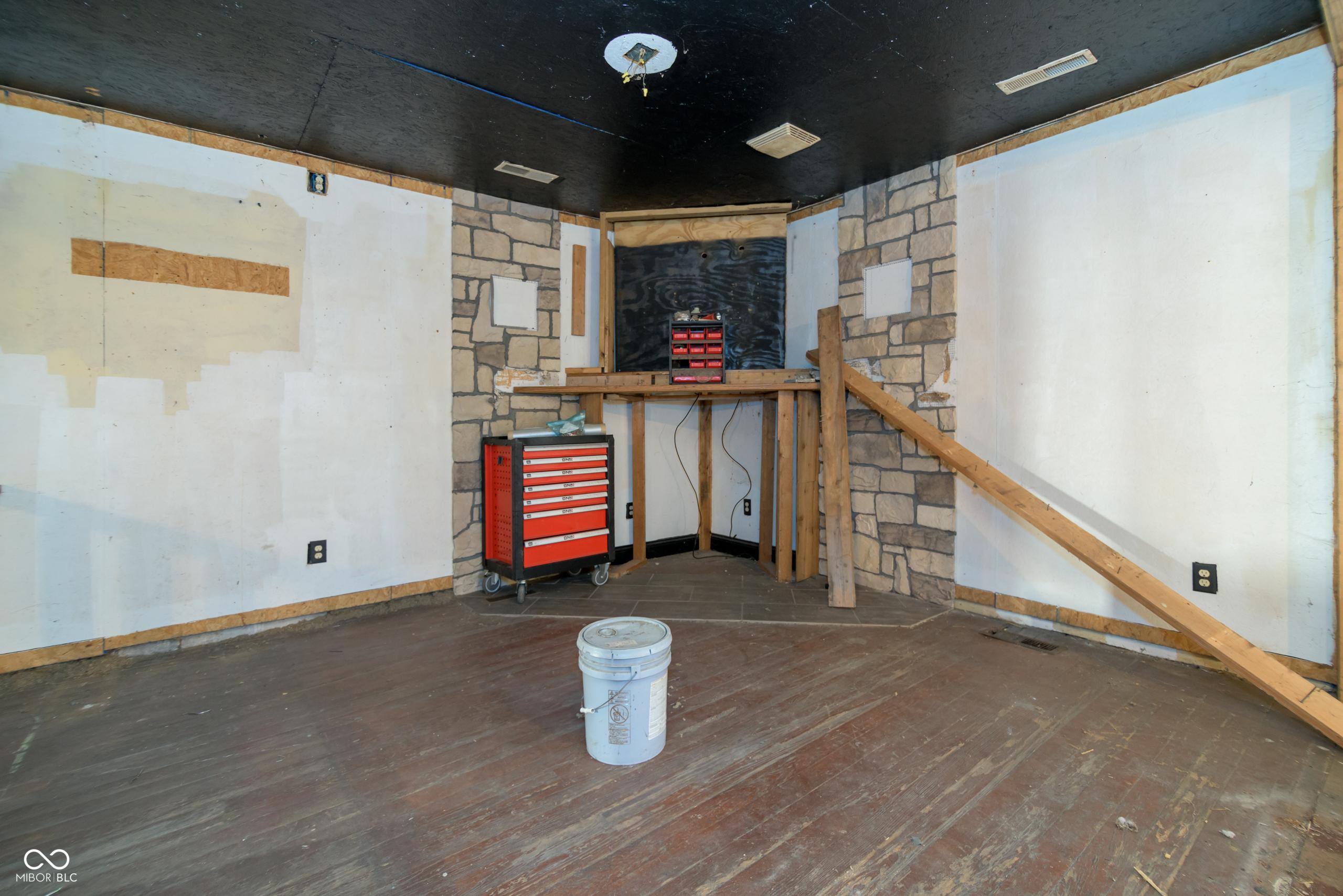 Photo #6